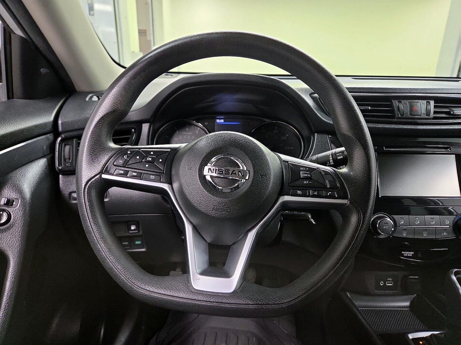 2018 Nissan Rogue S - Photo 11