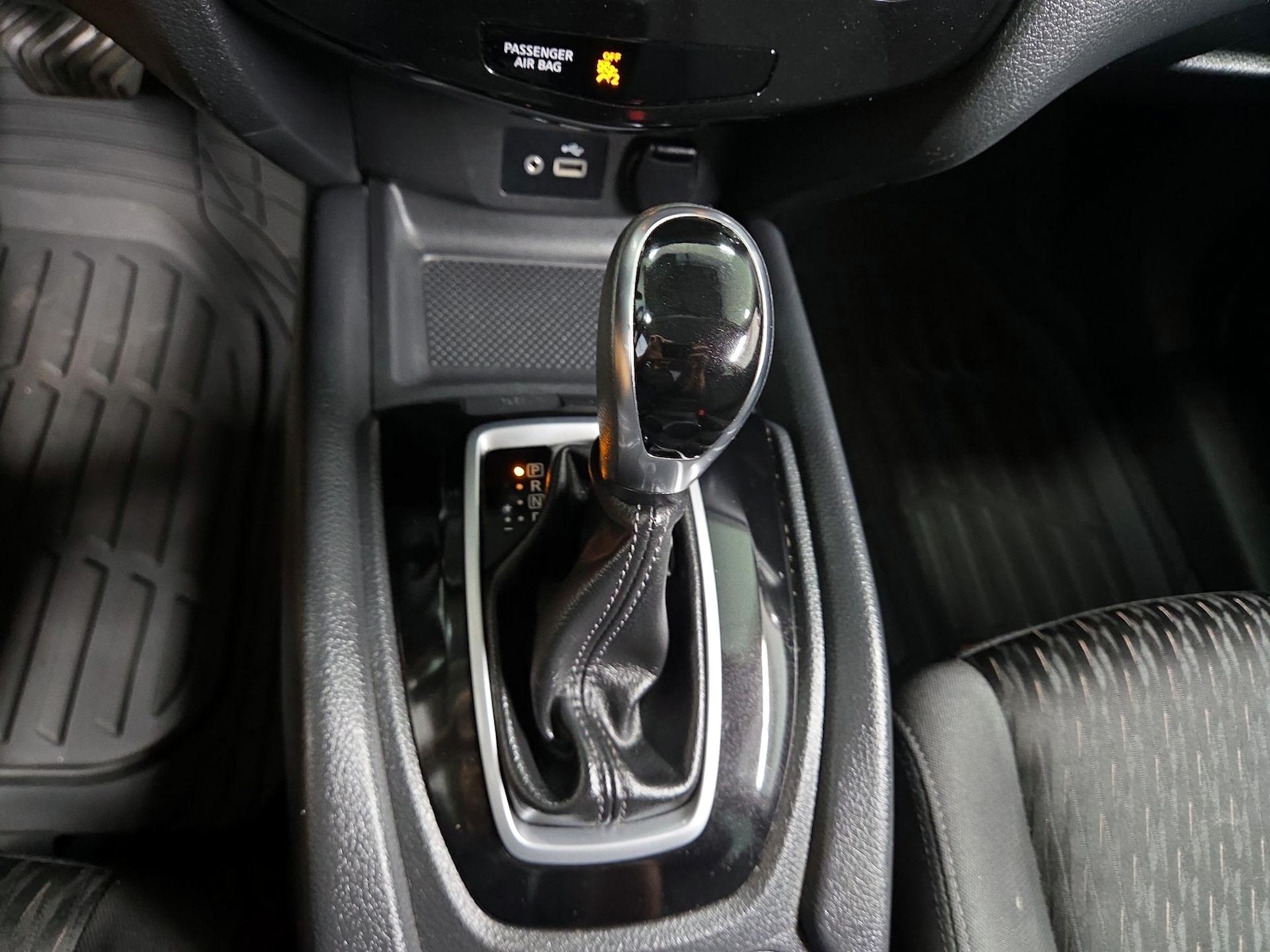 2018 Nissan Rogue S - Photo 16