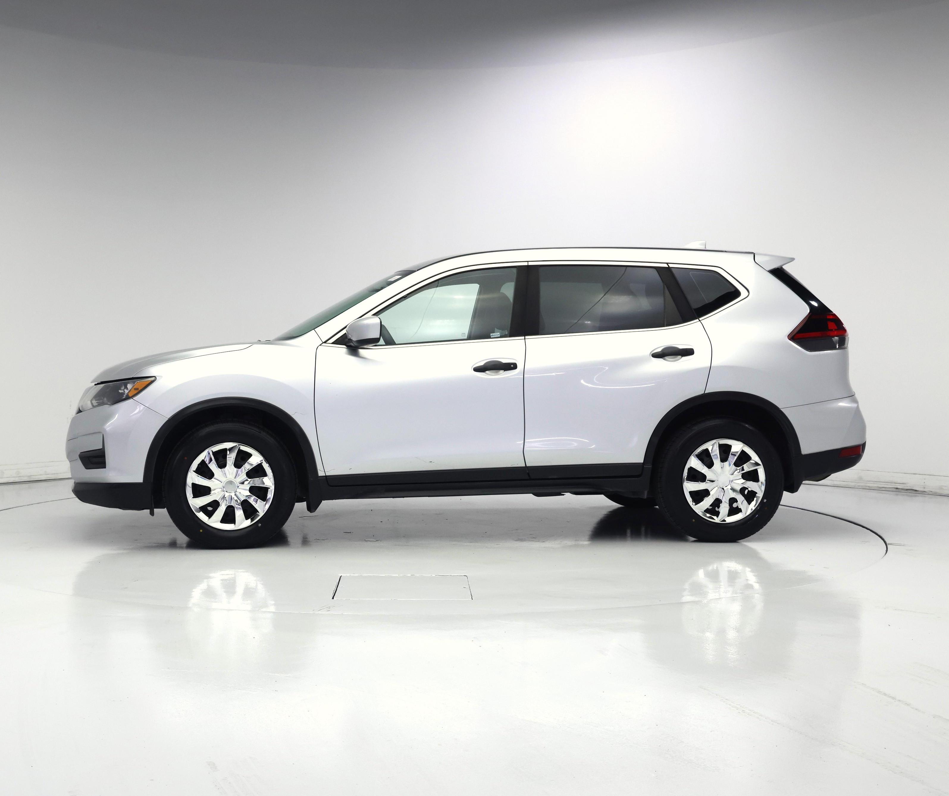 Thumbnail: 2018 Nissan Rogue - 3