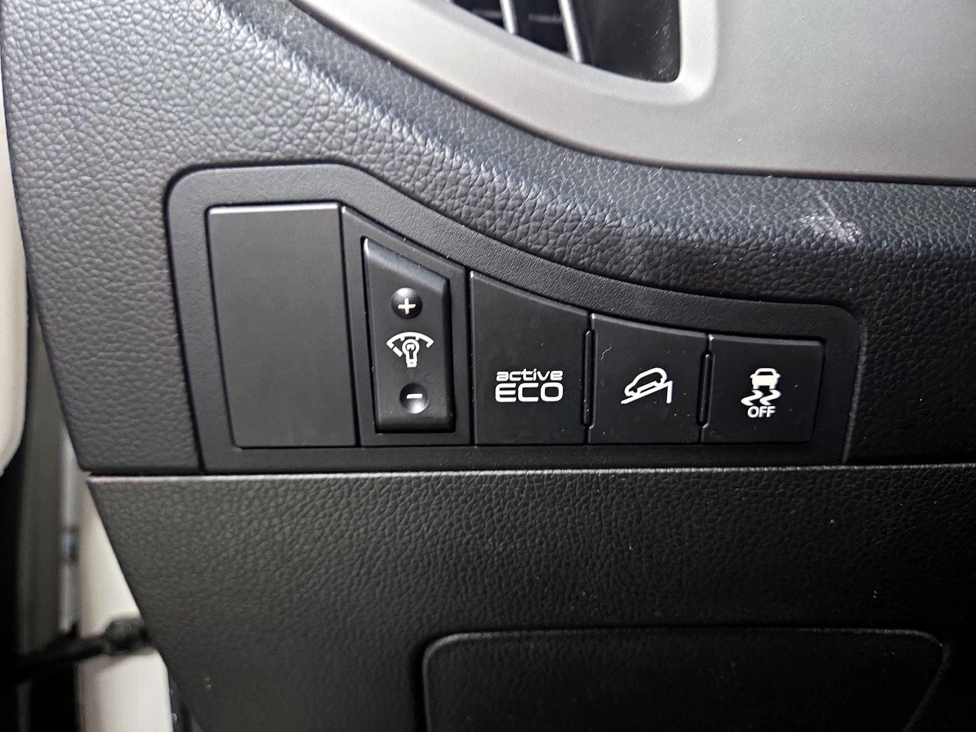 Thumbnail: 2016 Kia Sportage - 13