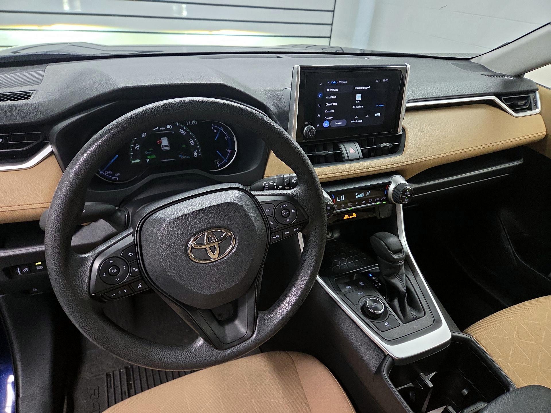 Thumbnail: 2025 Toyota RAV4 - 9