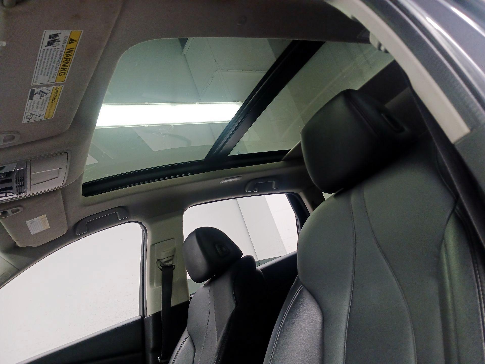 Thumbnail: 2019 Acura RDX - 19