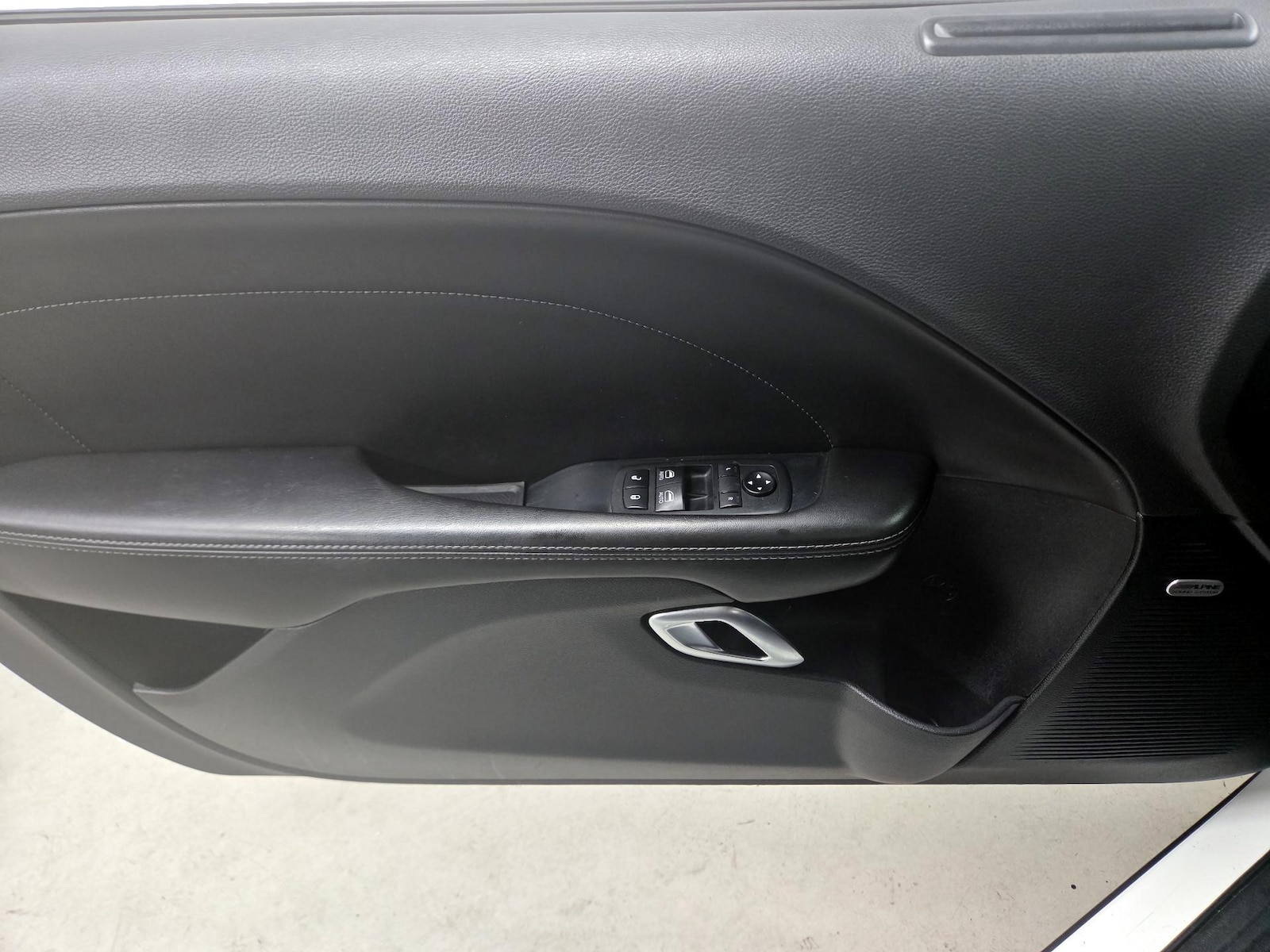 2019 Dodge Challenger SXT Plus - Photo 11