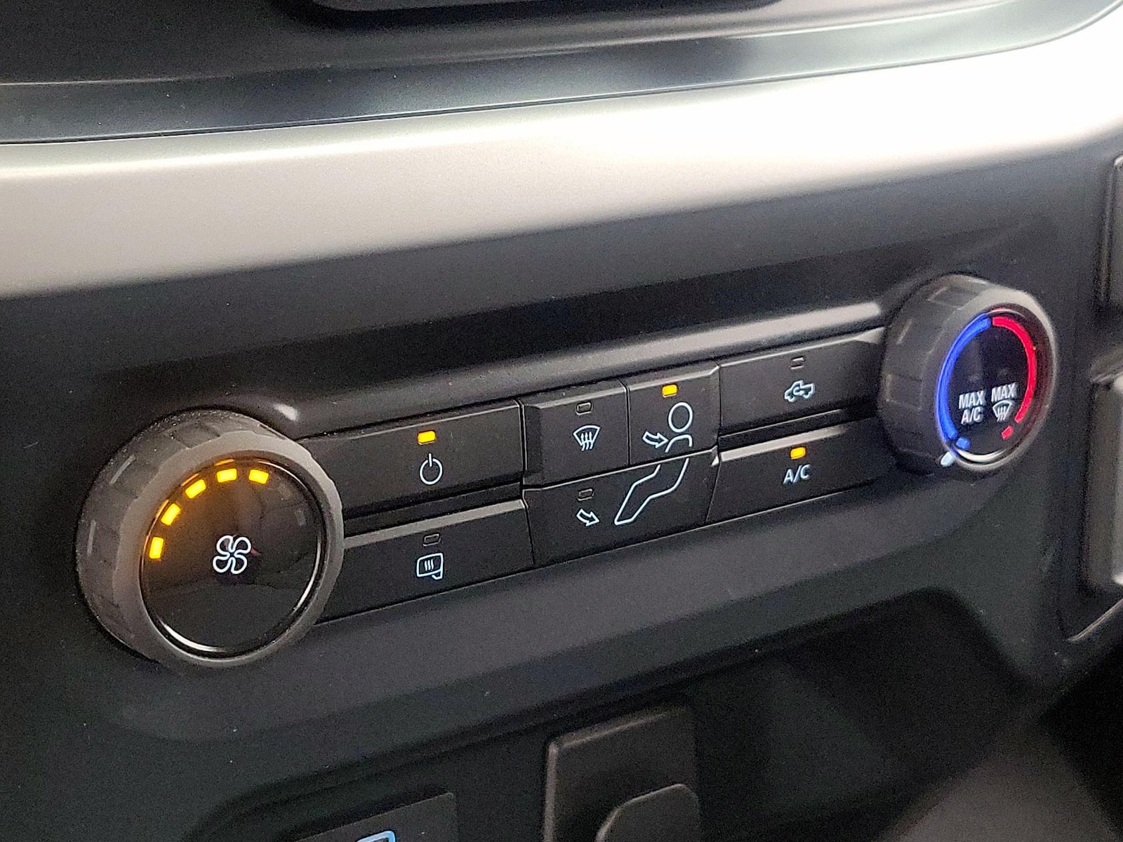 2022 Ford F-150 XL - Photo 17