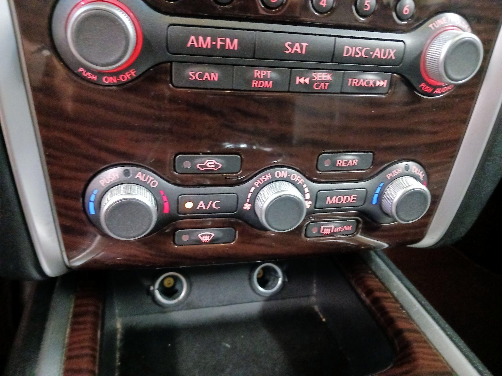 2016 Nissan Pathfinder Platinum - Photo 16