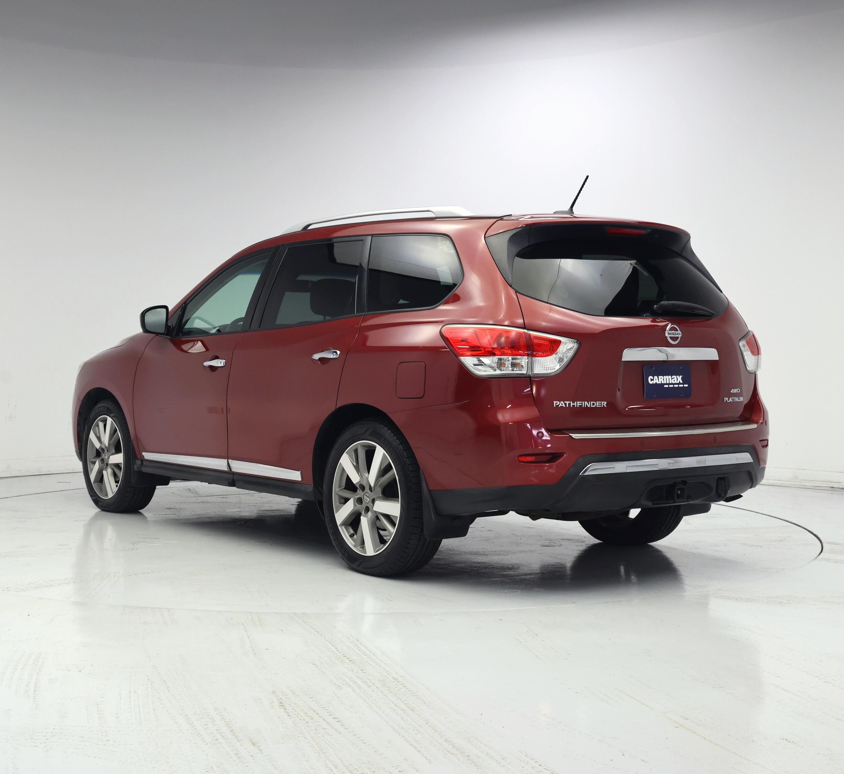 Thumbnail: 2016 Nissan Pathfinder - 2
