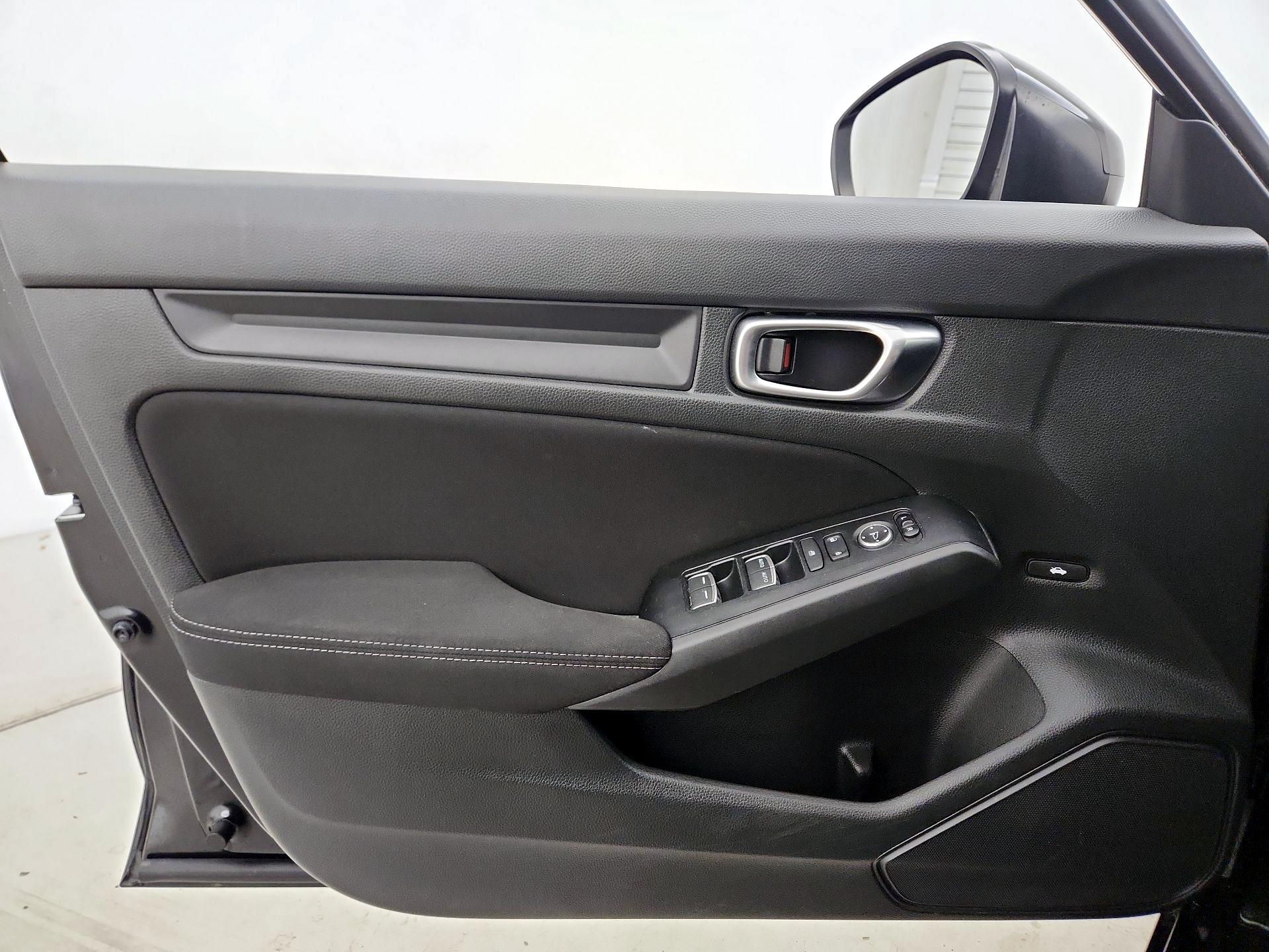 Thumbnail: 2023 Honda Civic - 12