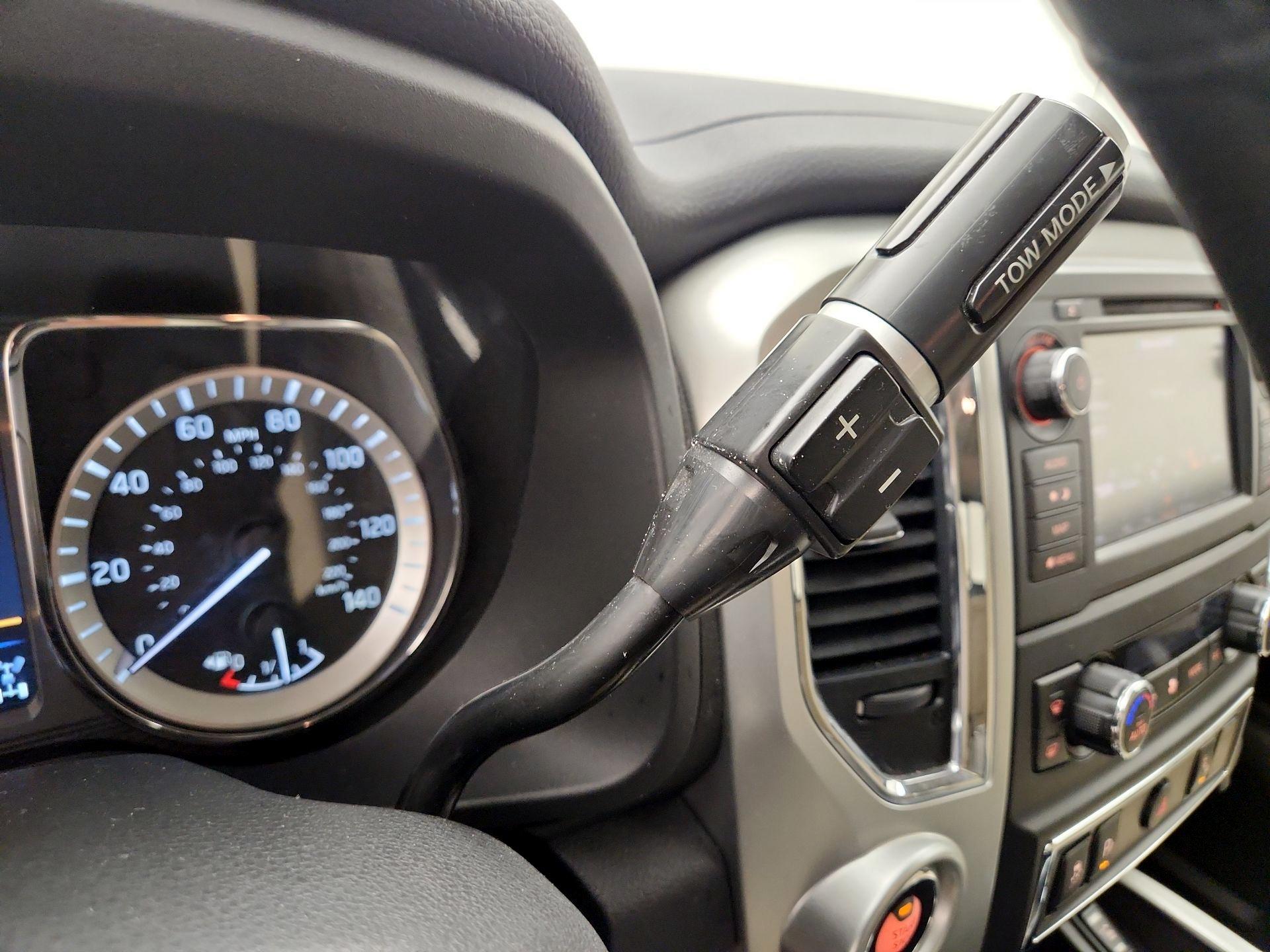 Thumbnail: 2019 Nissan Titan - 18