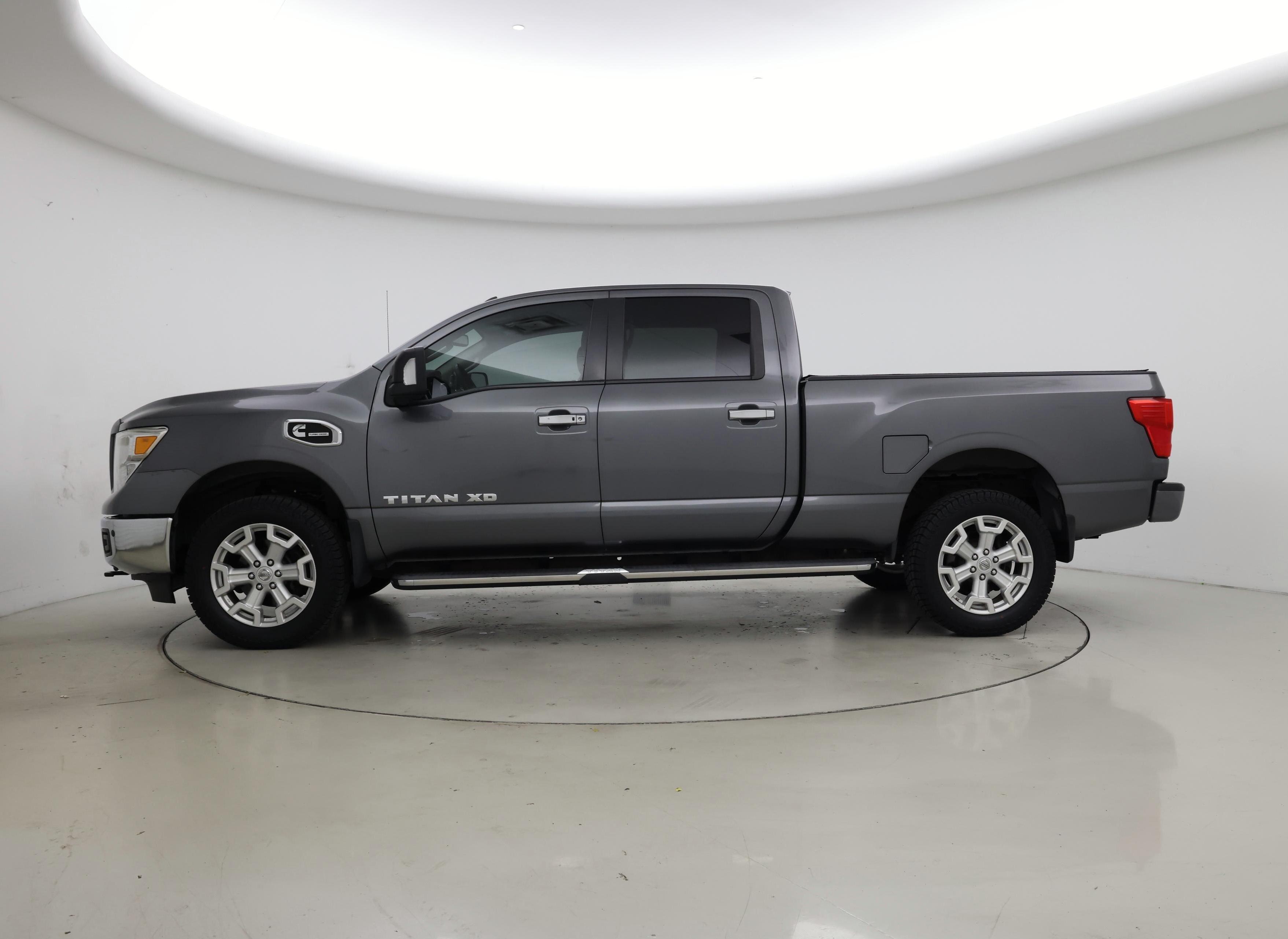 Thumbnail: 2019 Nissan Titan - 3