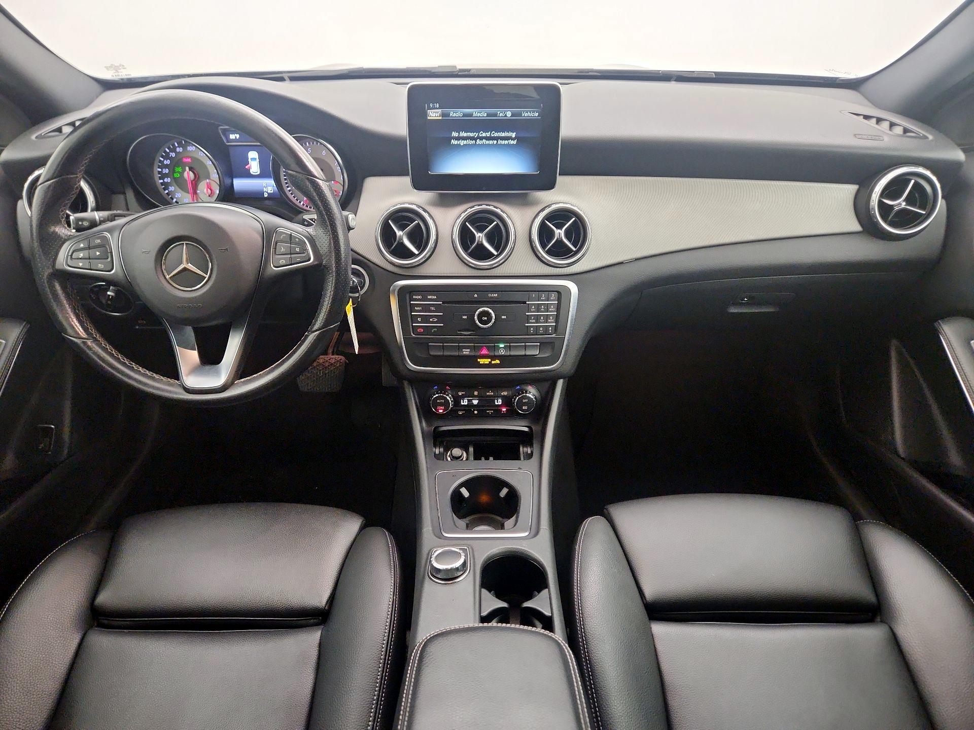 Thumbnail: 2017 Mercedes-Benz GLA - 9