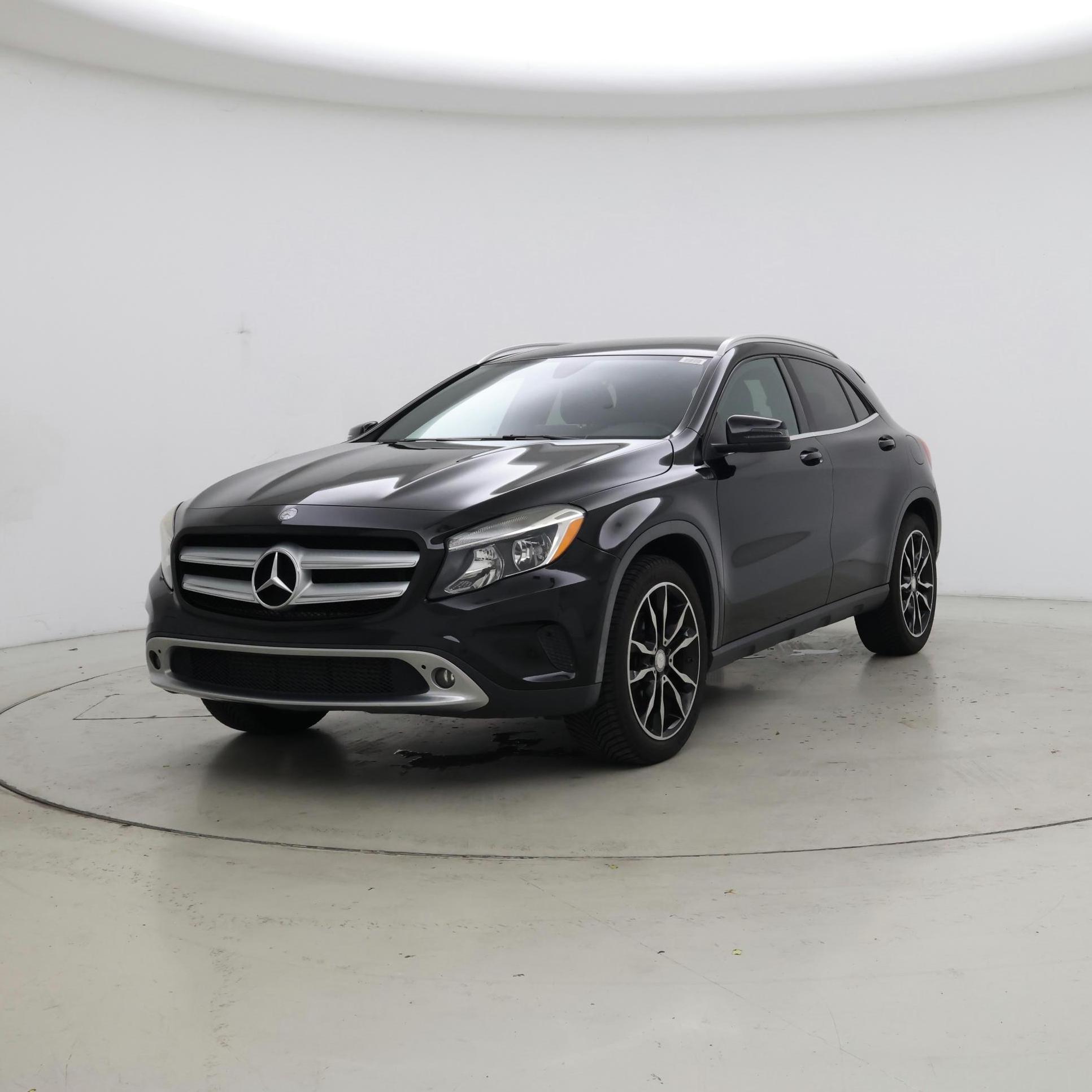 Thumbnail: 2017 Mercedes-Benz GLA - 4