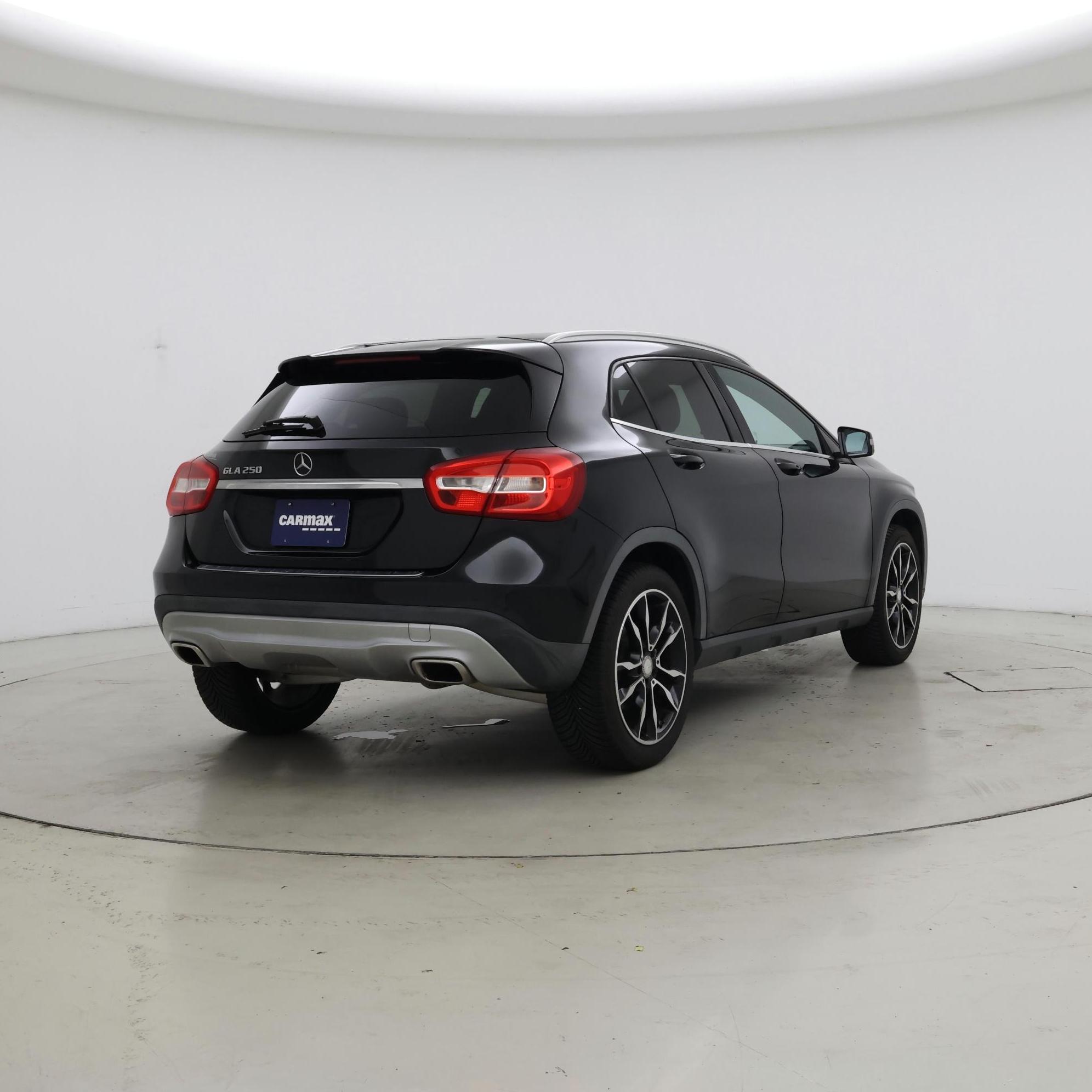 Thumbnail: 2017 Mercedes-Benz GLA - 8