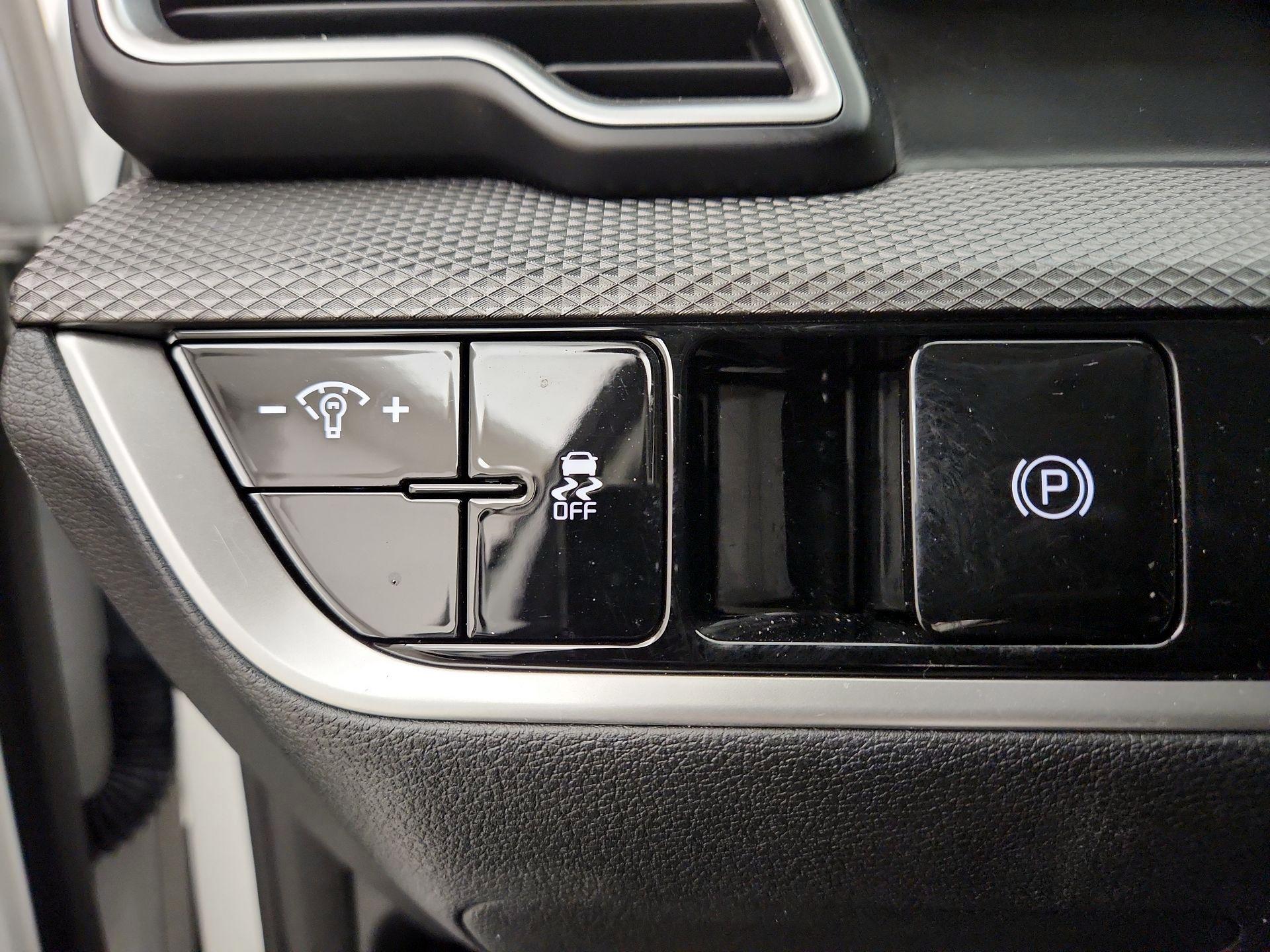 Thumbnail: 2025 Kia Sportage - 13