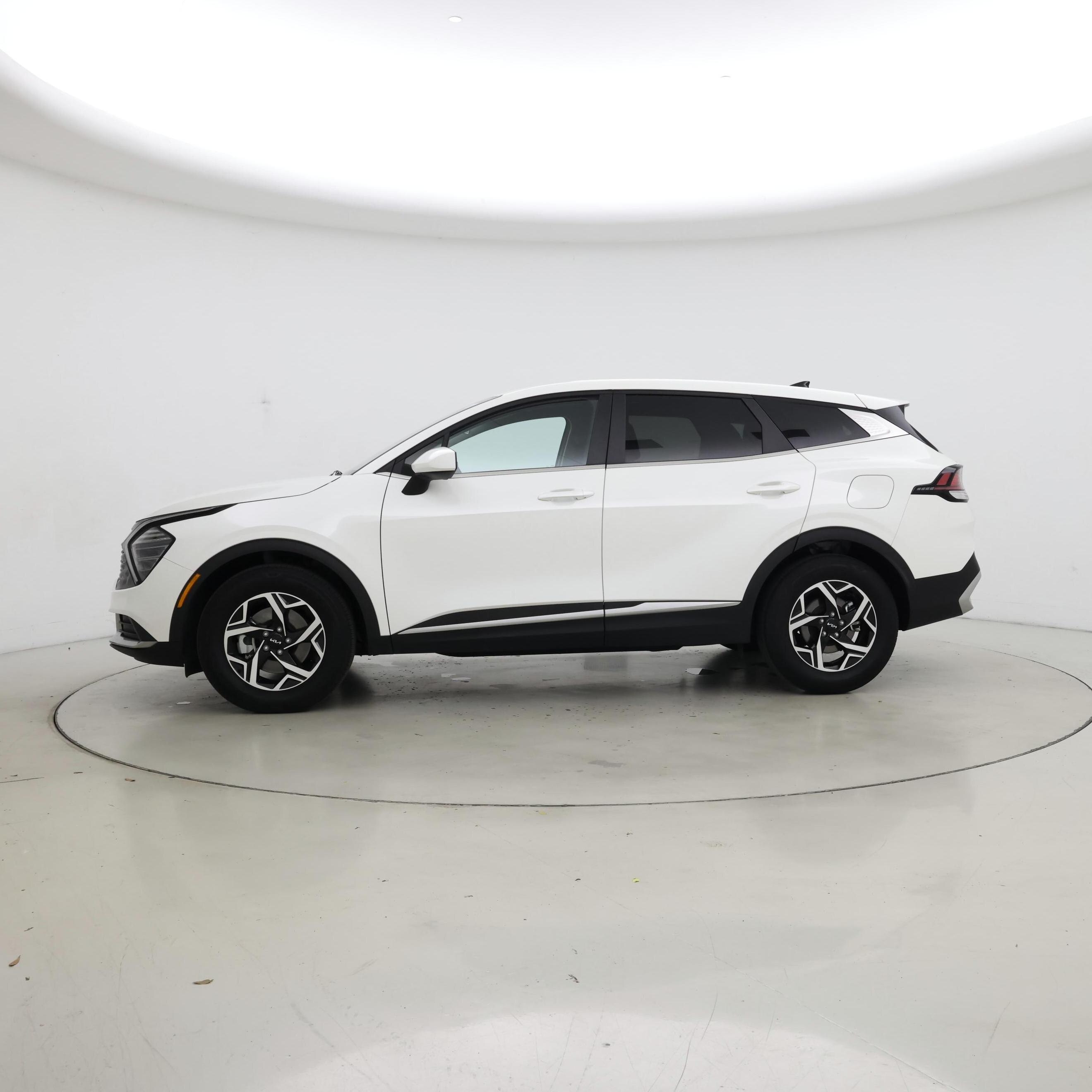 Thumbnail: 2025 Kia Sportage - 3