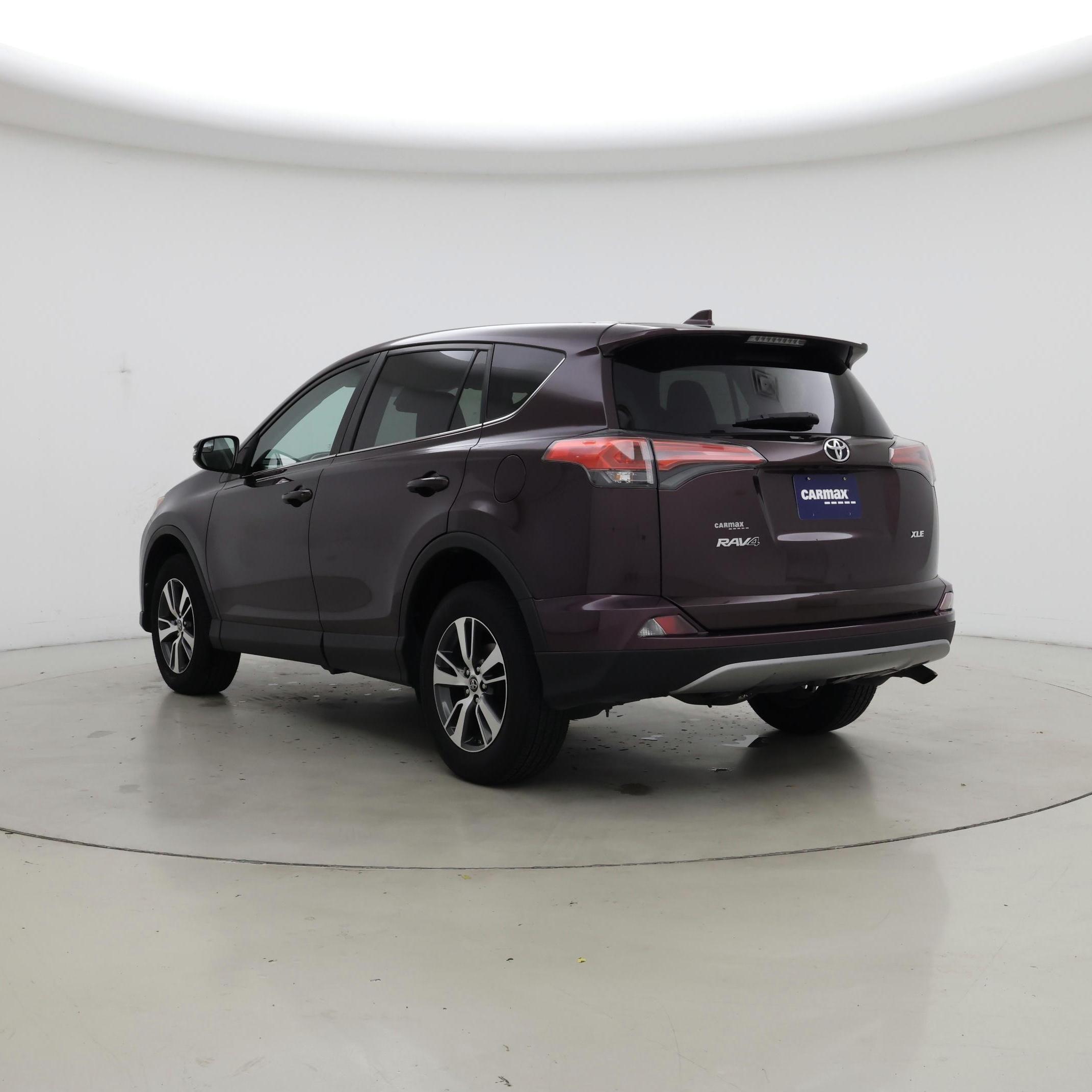 Thumbnail: 2017 Toyota RAV4 - 2