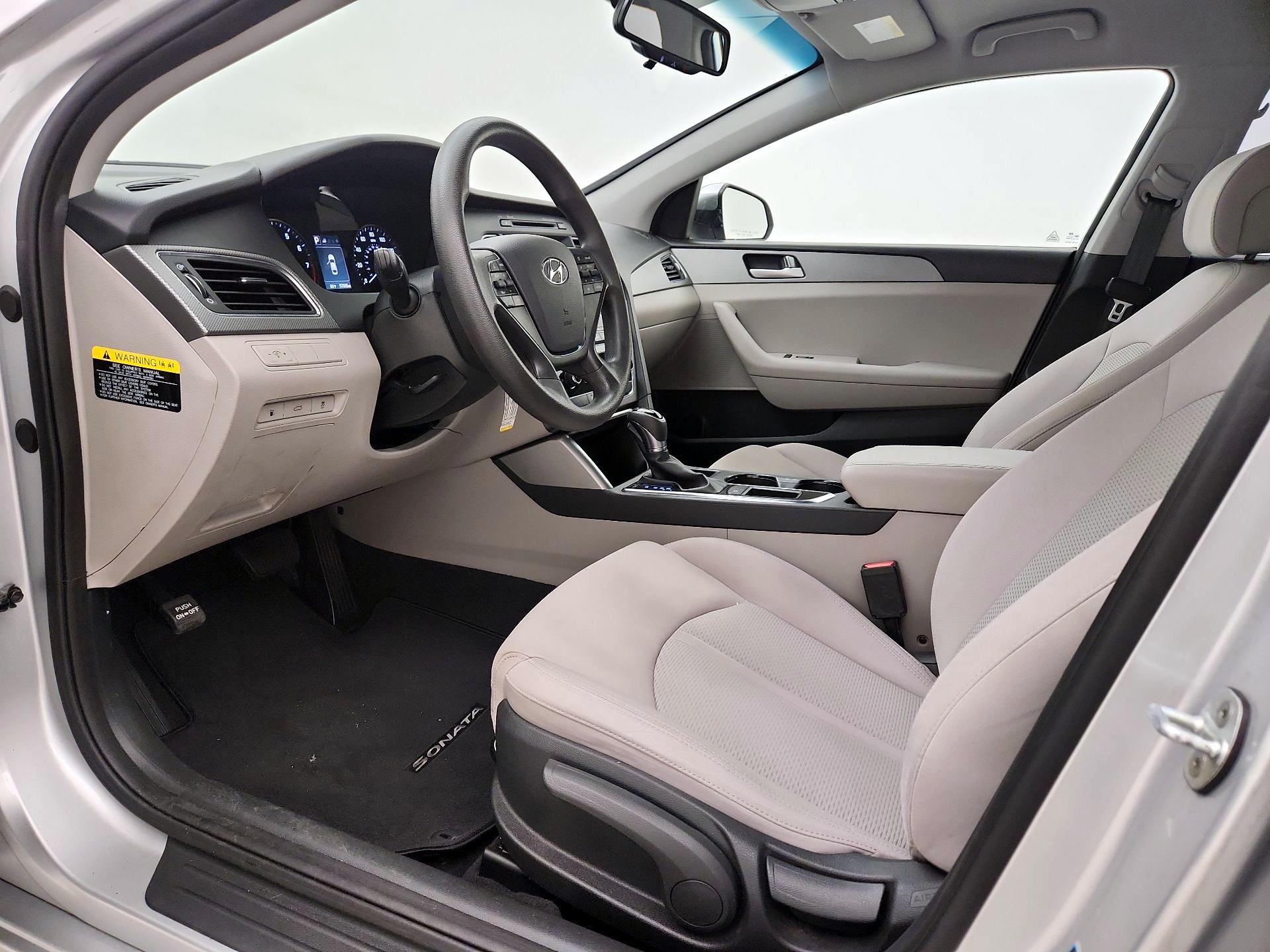 Thumbnail: 2016 Hyundai Sonata - 11