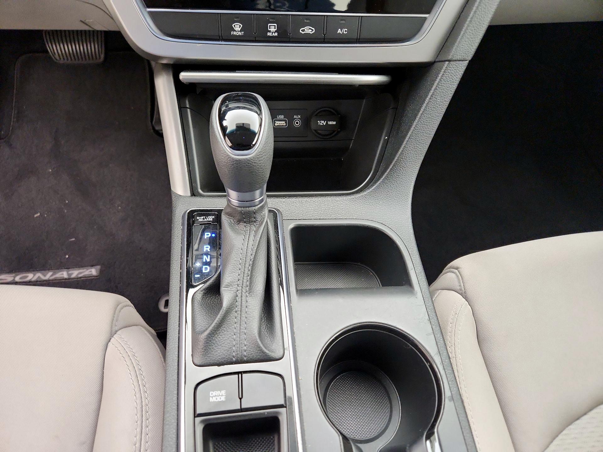 Thumbnail: 2016 Hyundai Sonata - 17