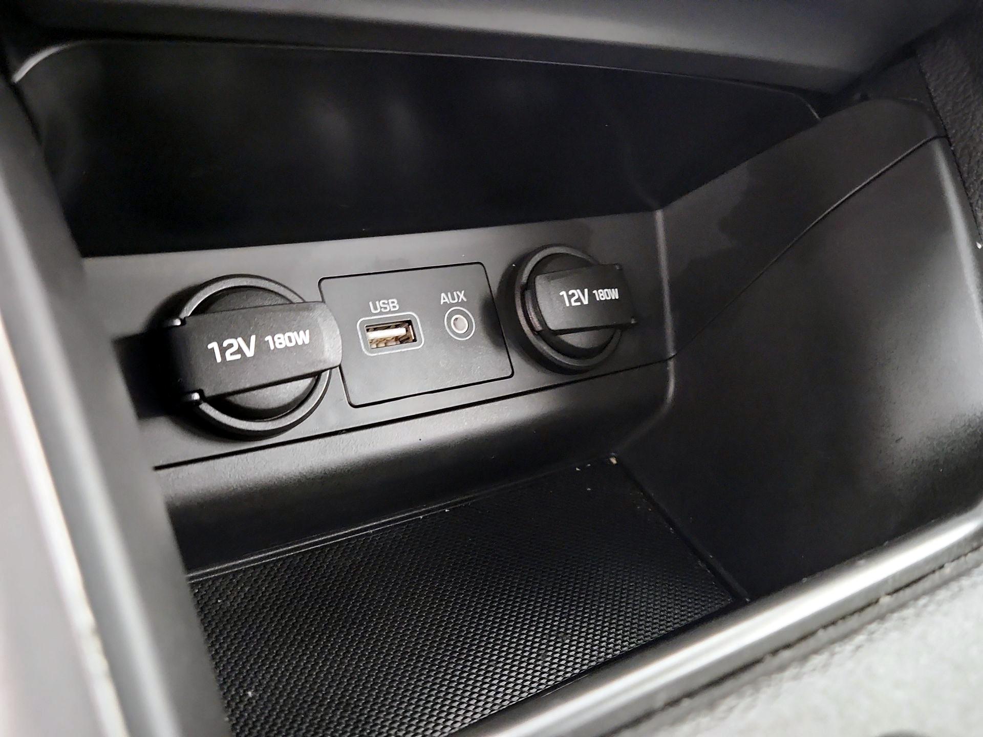 Thumbnail: 2016 Hyundai Sonata - 18