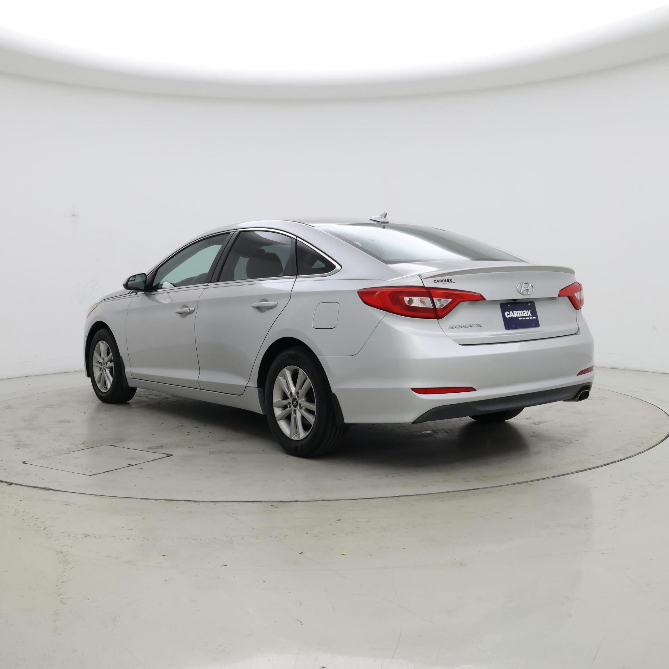 Thumbnail: 2016 Hyundai Sonata - 2