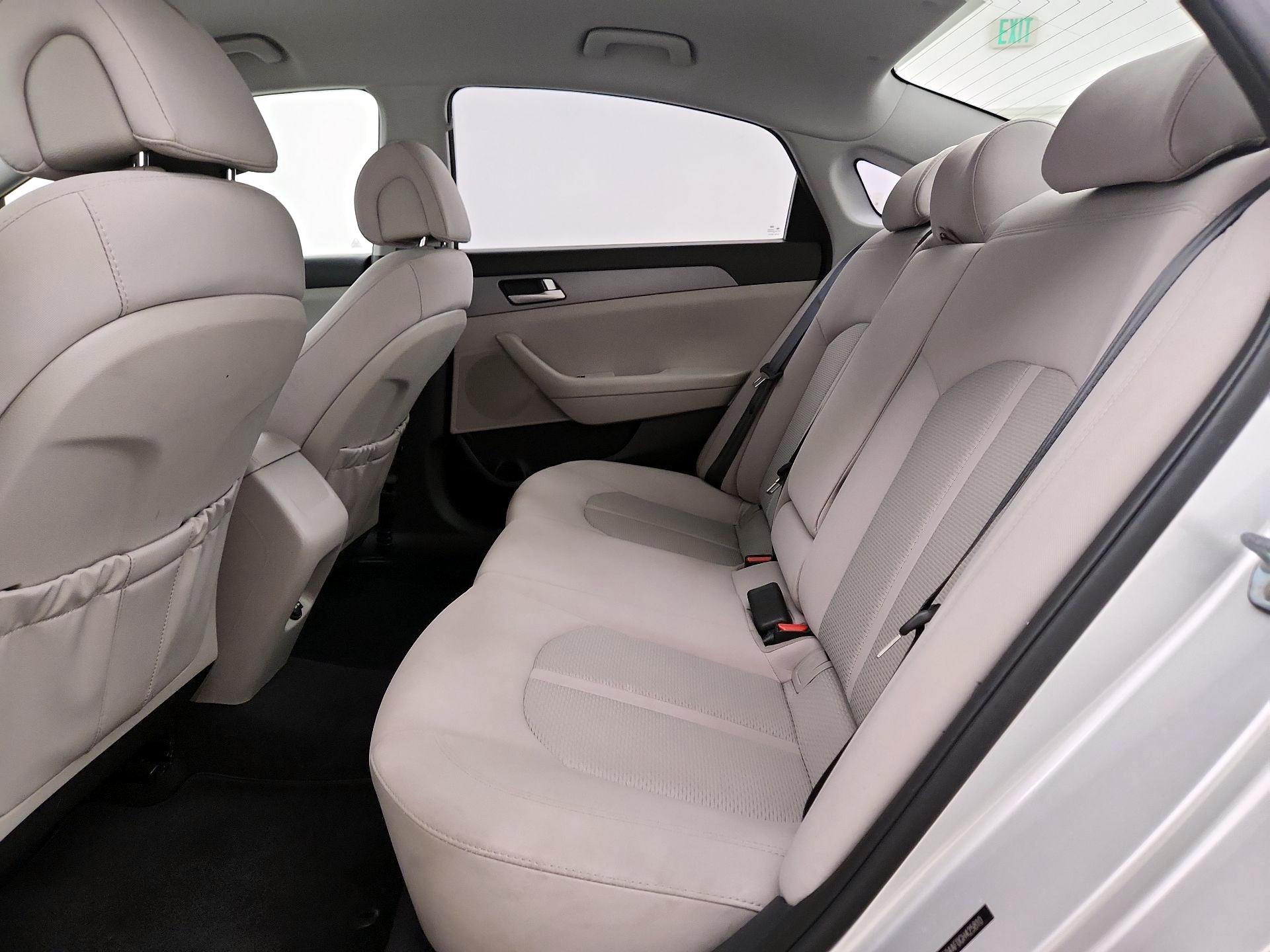 Thumbnail: 2016 Hyundai Sonata - 19