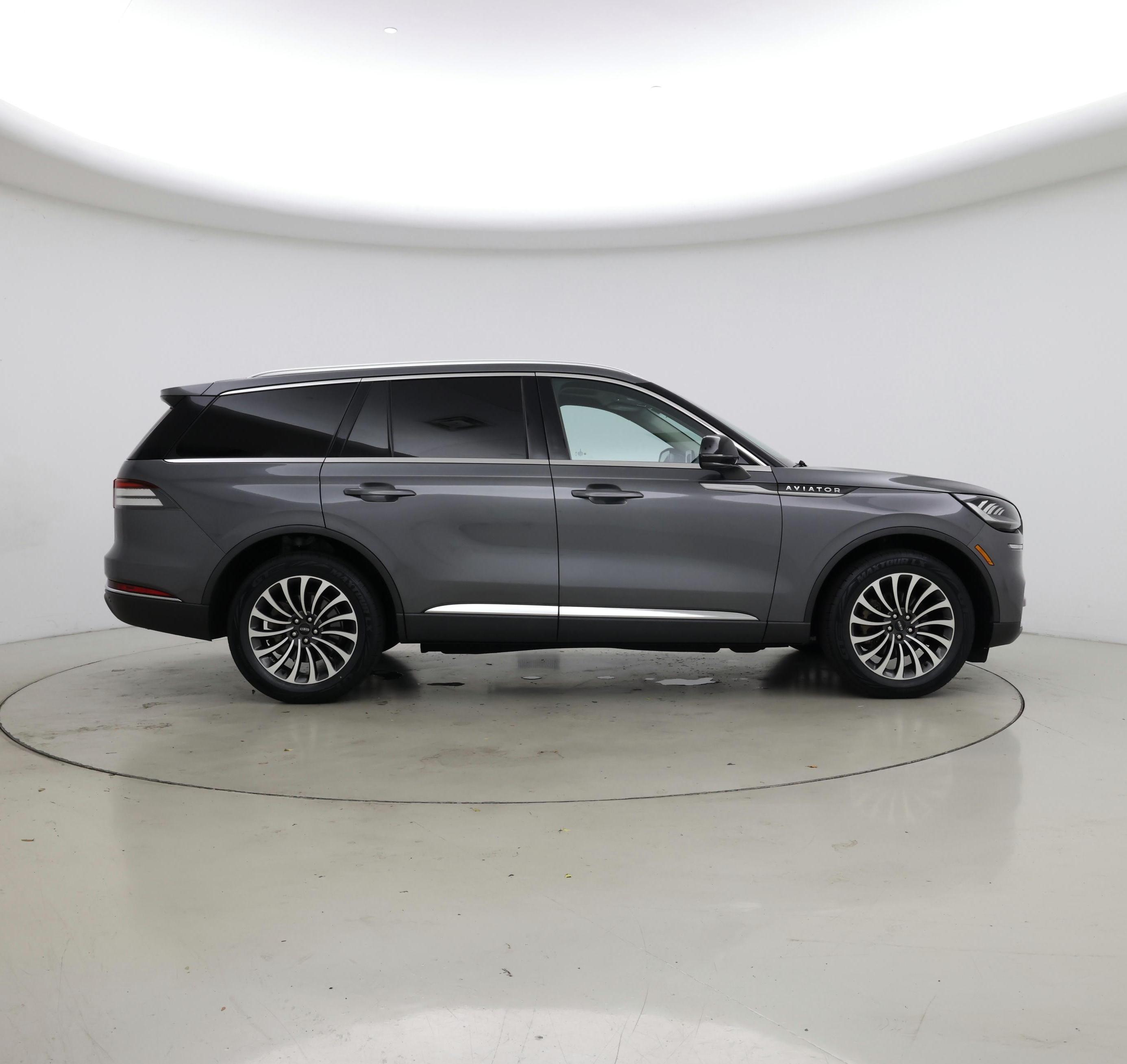 Thumbnail: 2022 Lincoln Aviator - 7
