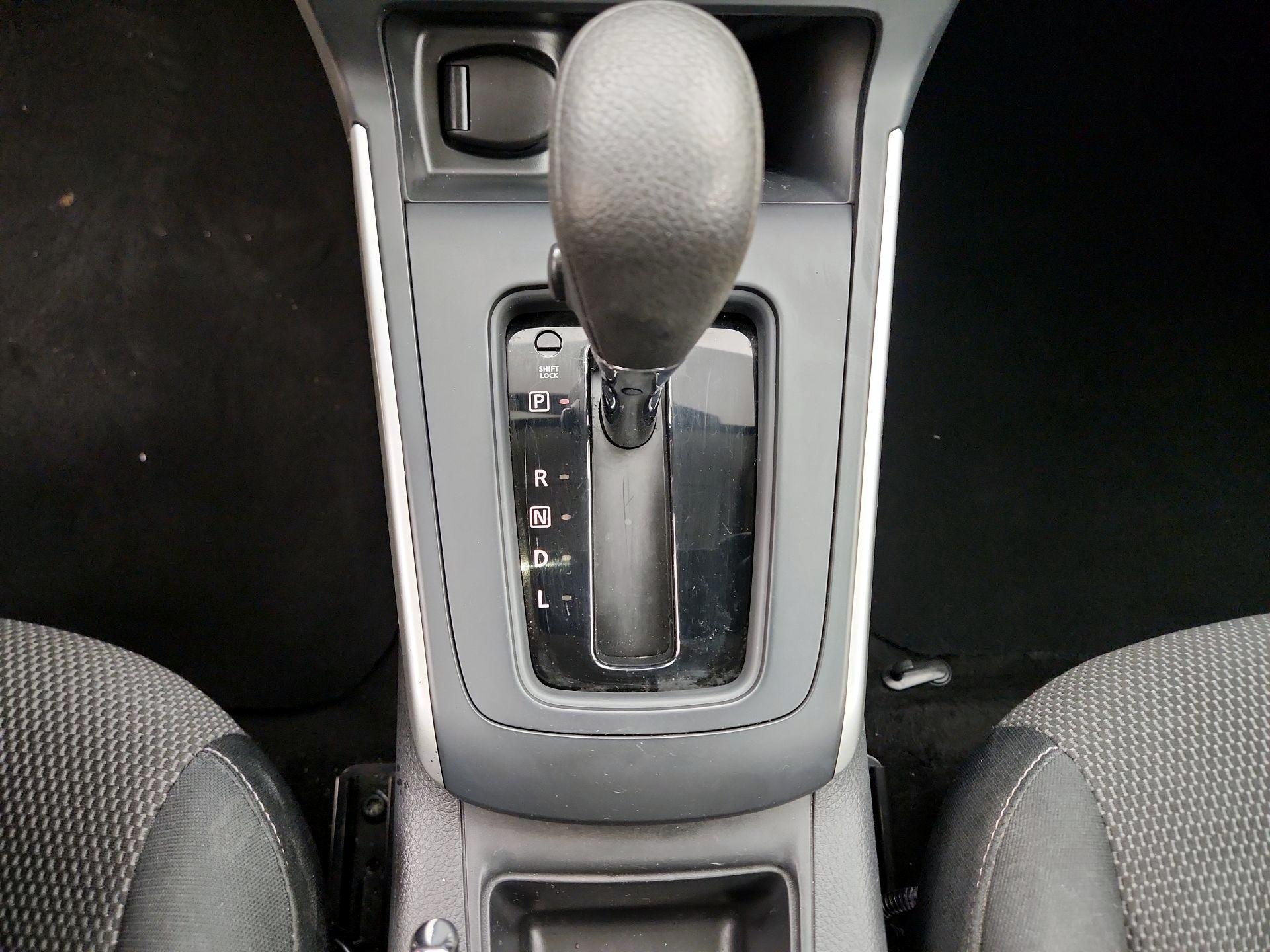 Thumbnail: 2016 Nissan Sentra - 16