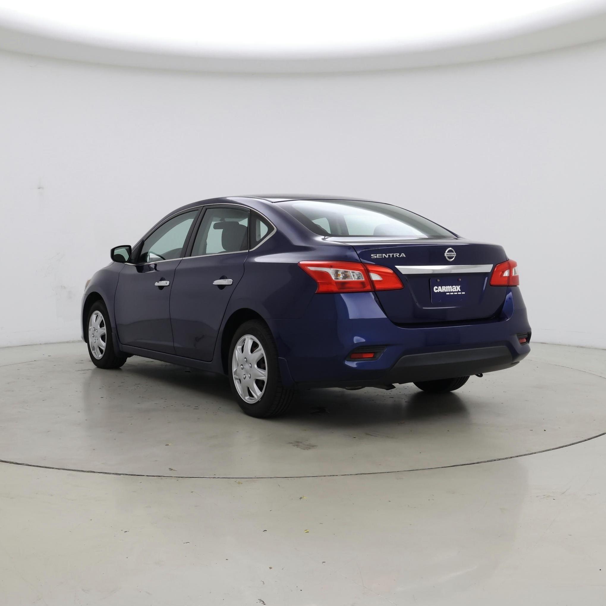 Thumbnail: 2016 Nissan Sentra - 2