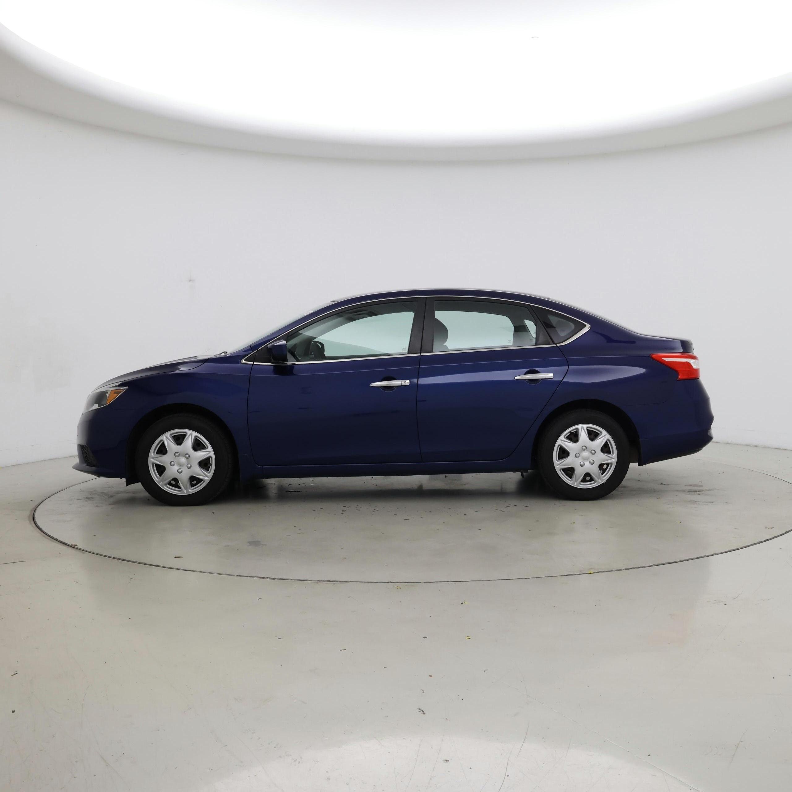 Thumbnail: 2016 Nissan Sentra - 3