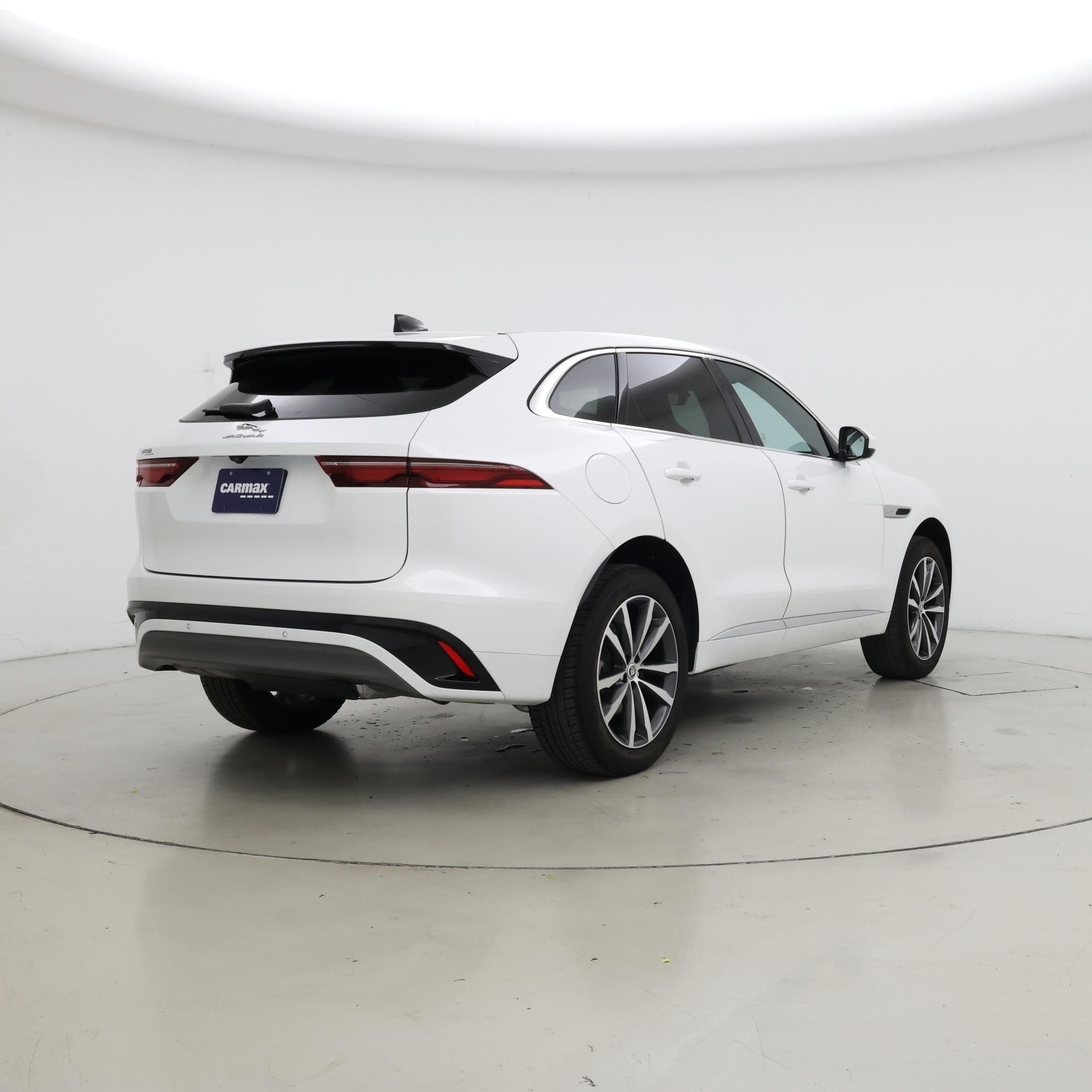 Thumbnail: 2024 Jaguar F-Pace - 8