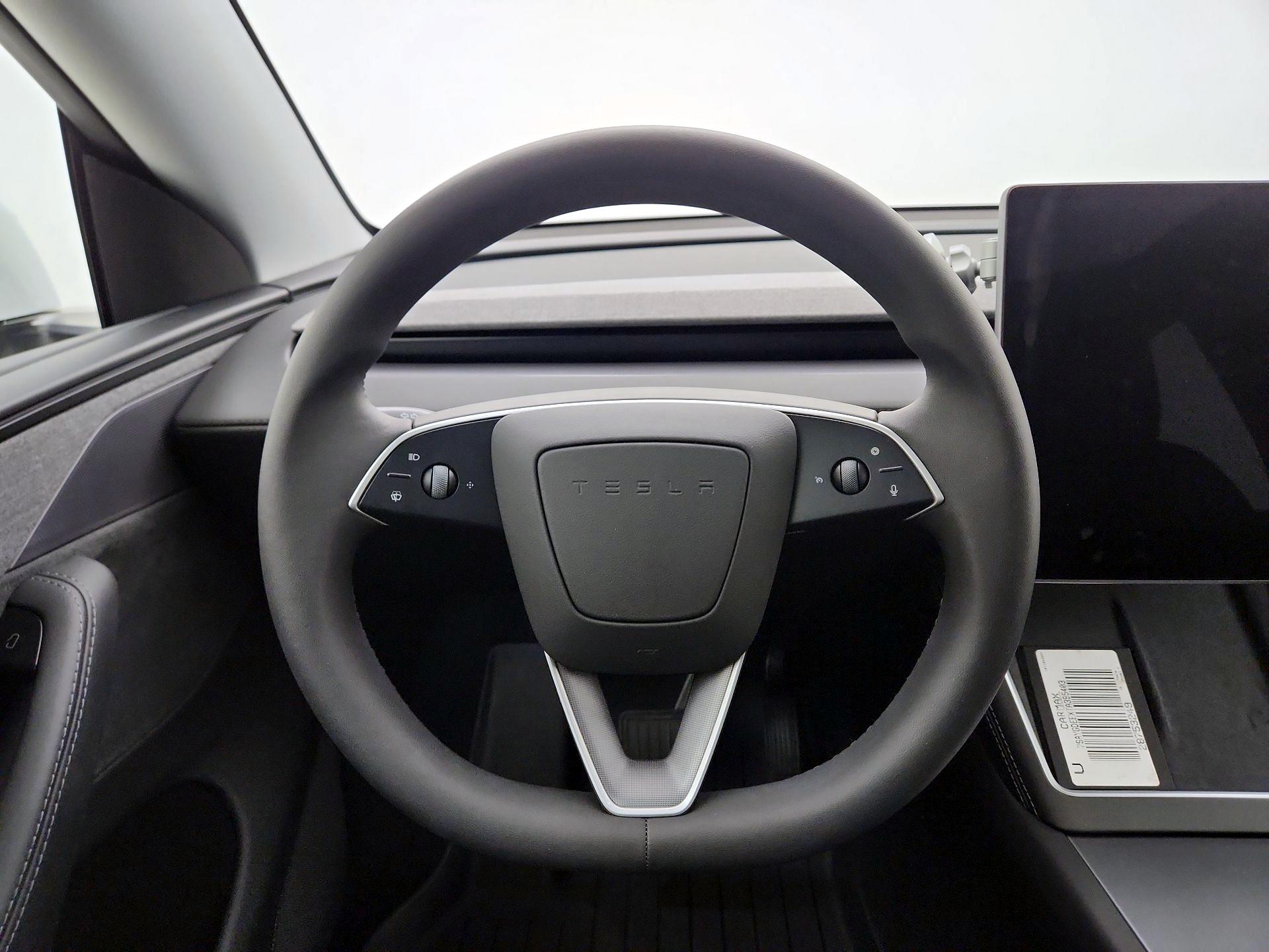 Thumbnail: 2026 Tesla Model Y - 10