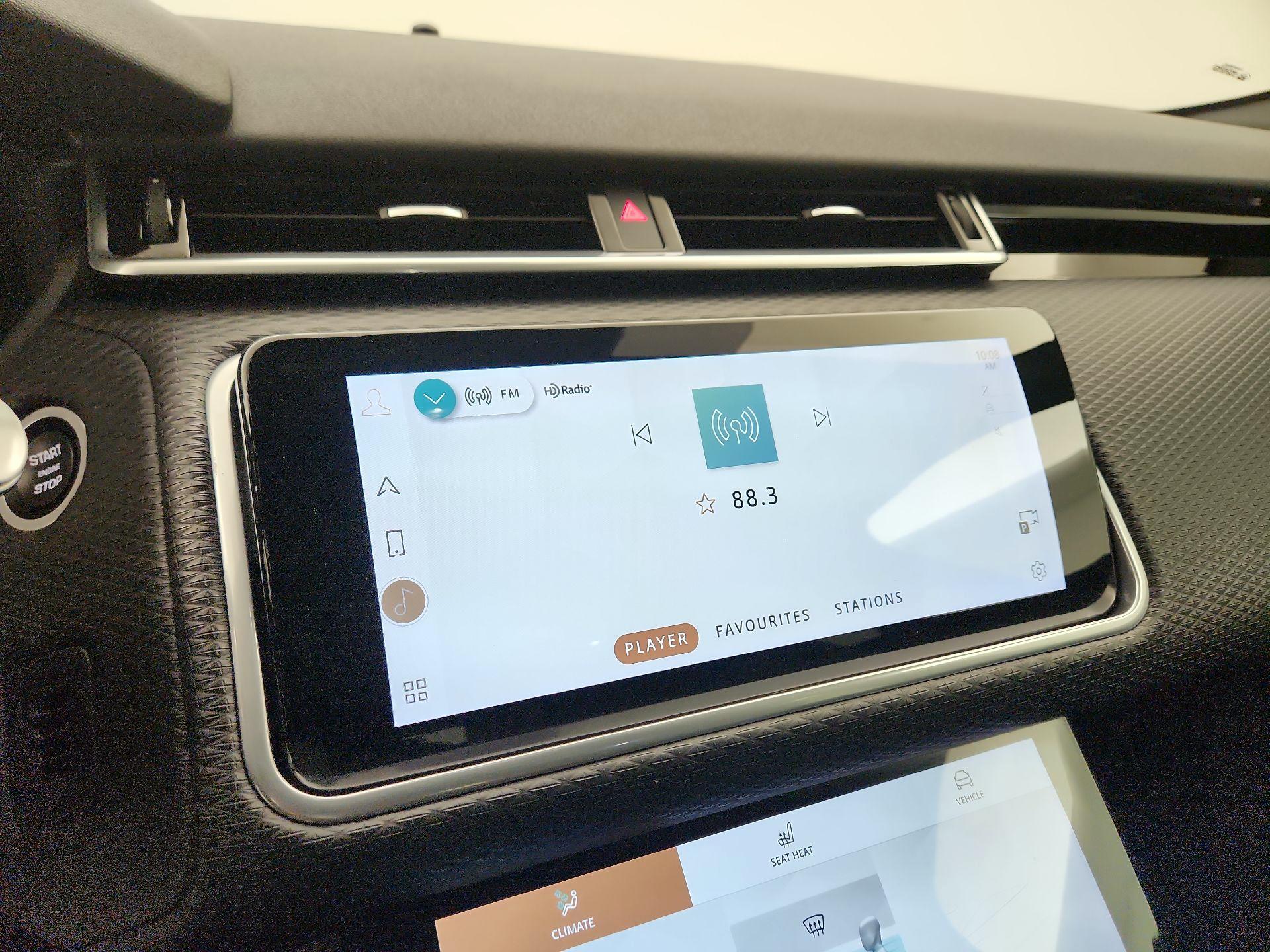 Thumbnail: 2021 Land Rover Range Rover Velar - 15