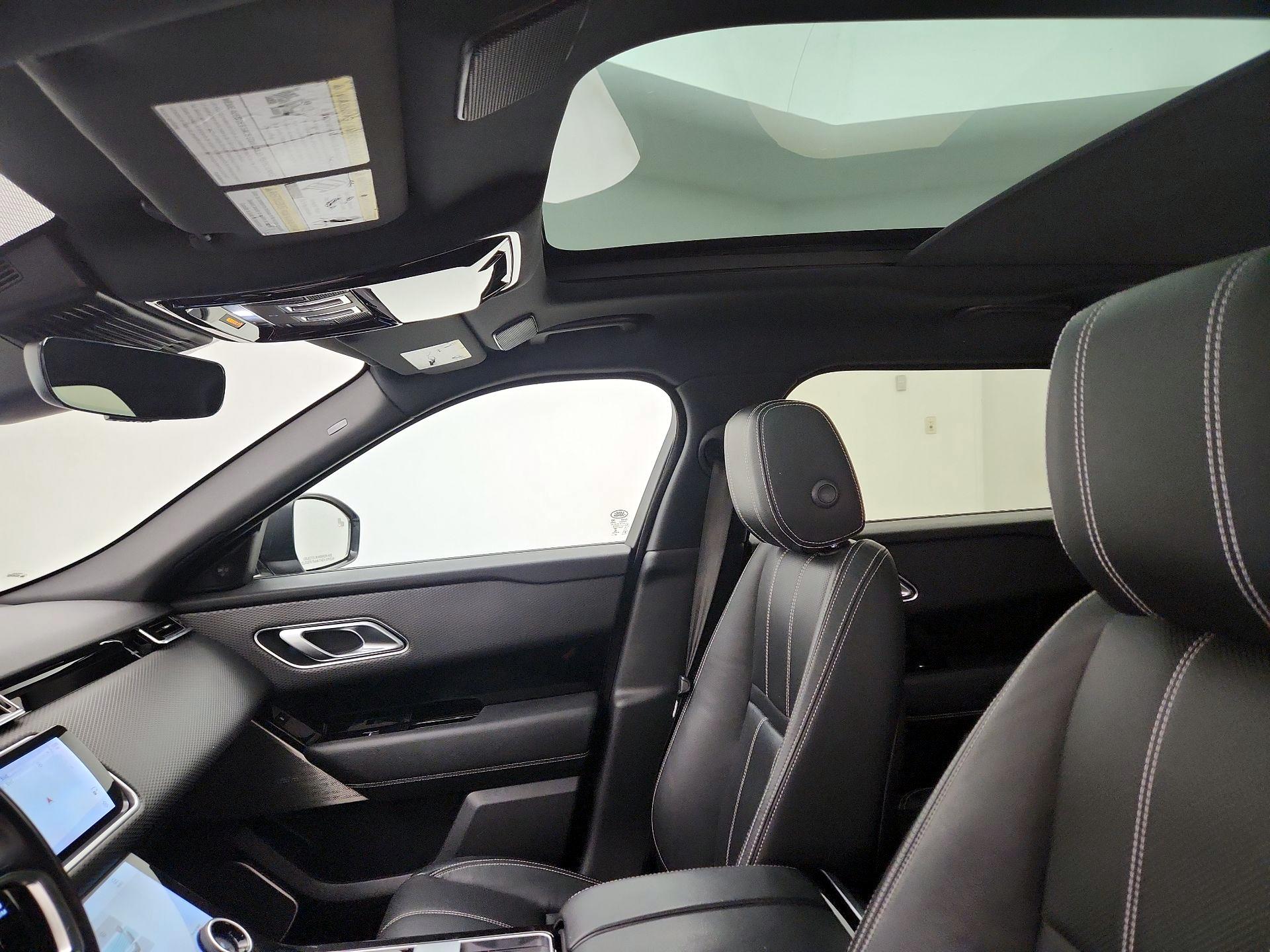 Thumbnail: 2021 Land Rover Range Rover Velar - 19