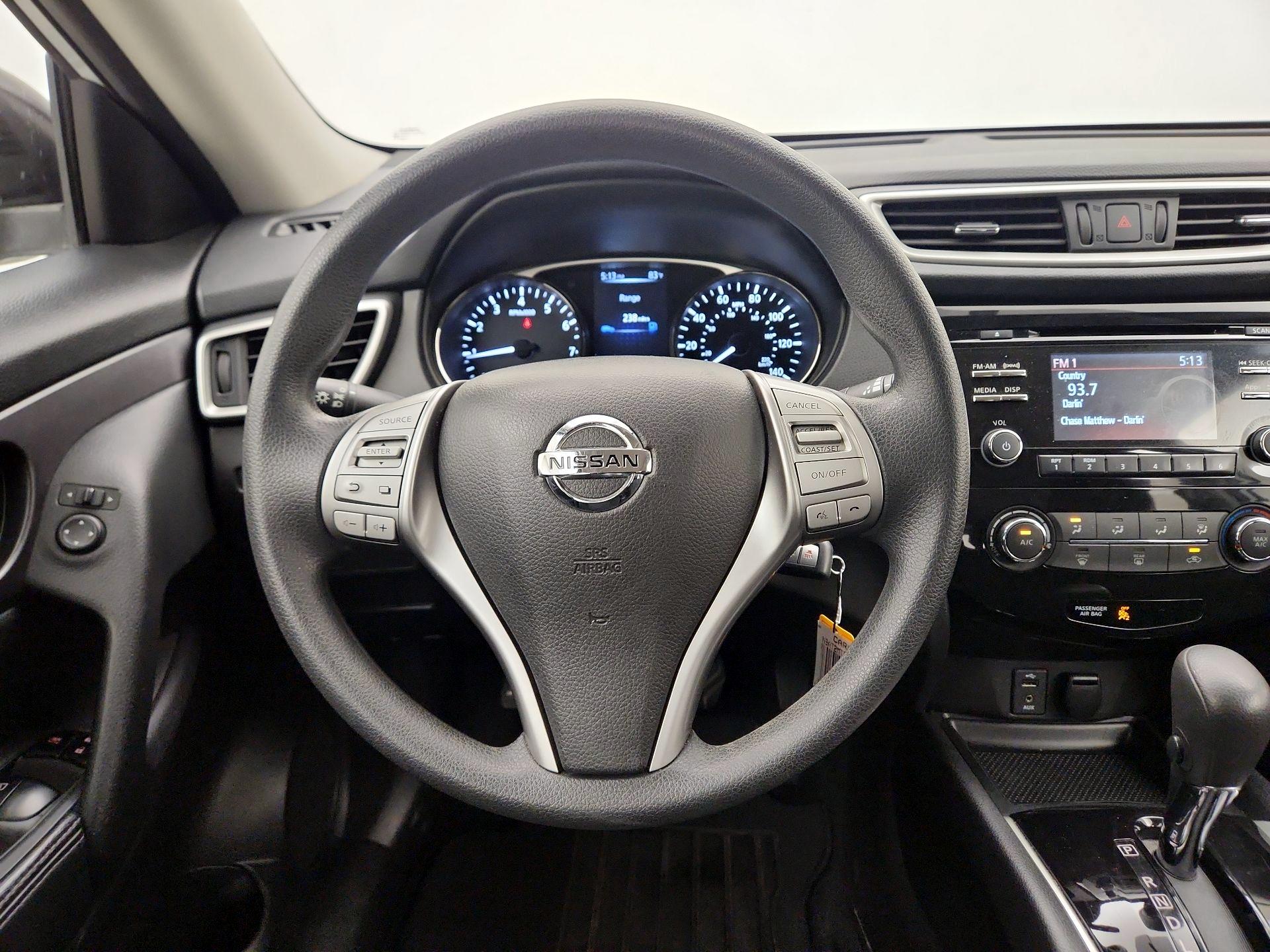 Thumbnail: 2016 Nissan Rogue - 10