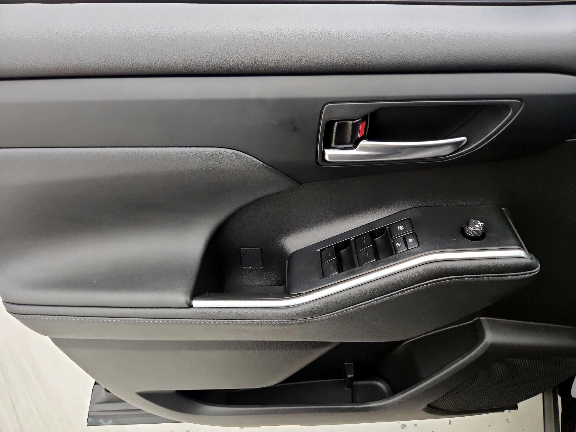Thumbnail: 2024 Toyota Highlander - 12