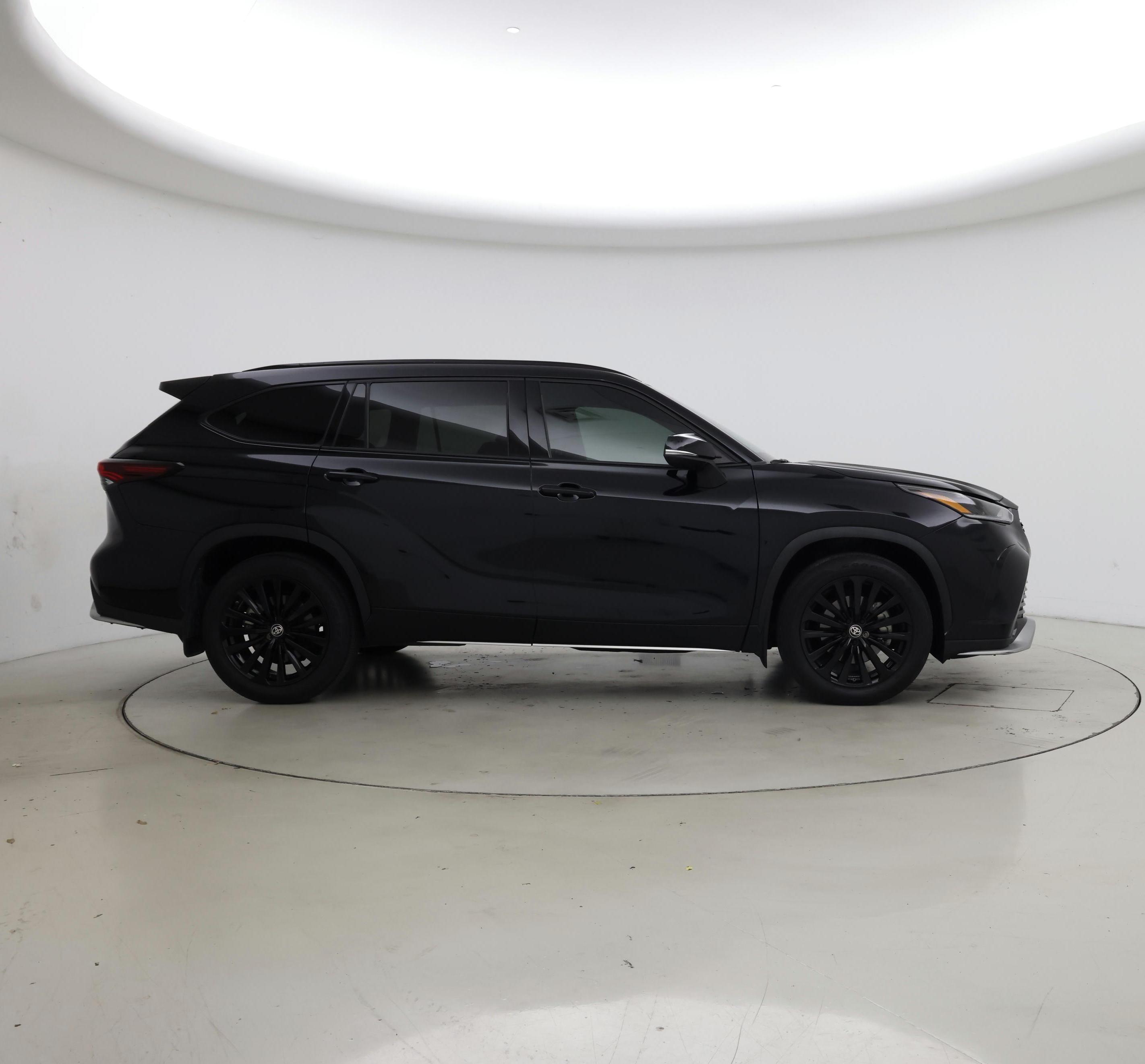 Thumbnail: 2024 Toyota Highlander - 7