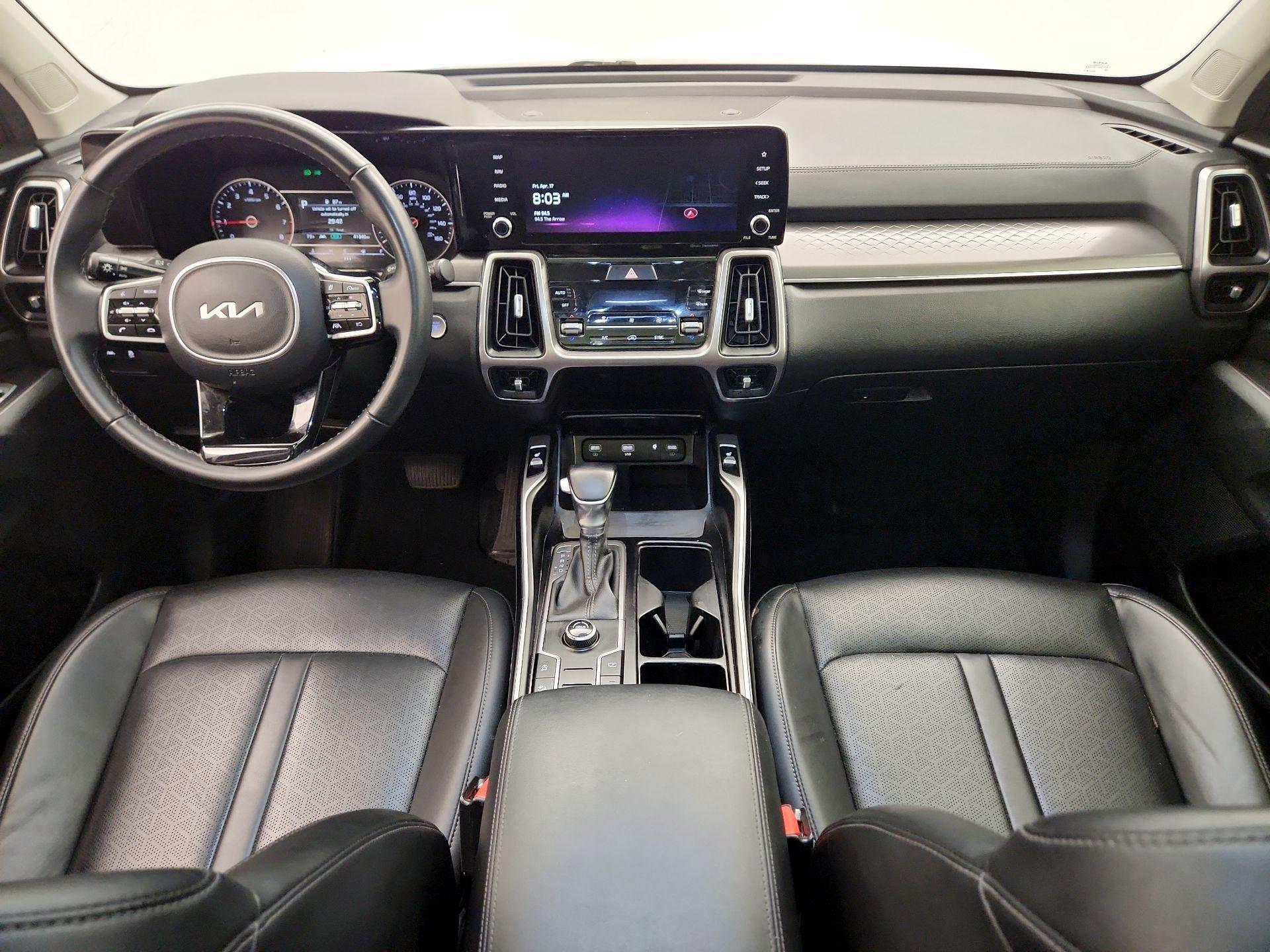 Thumbnail: 2023 Kia Sorento - 9