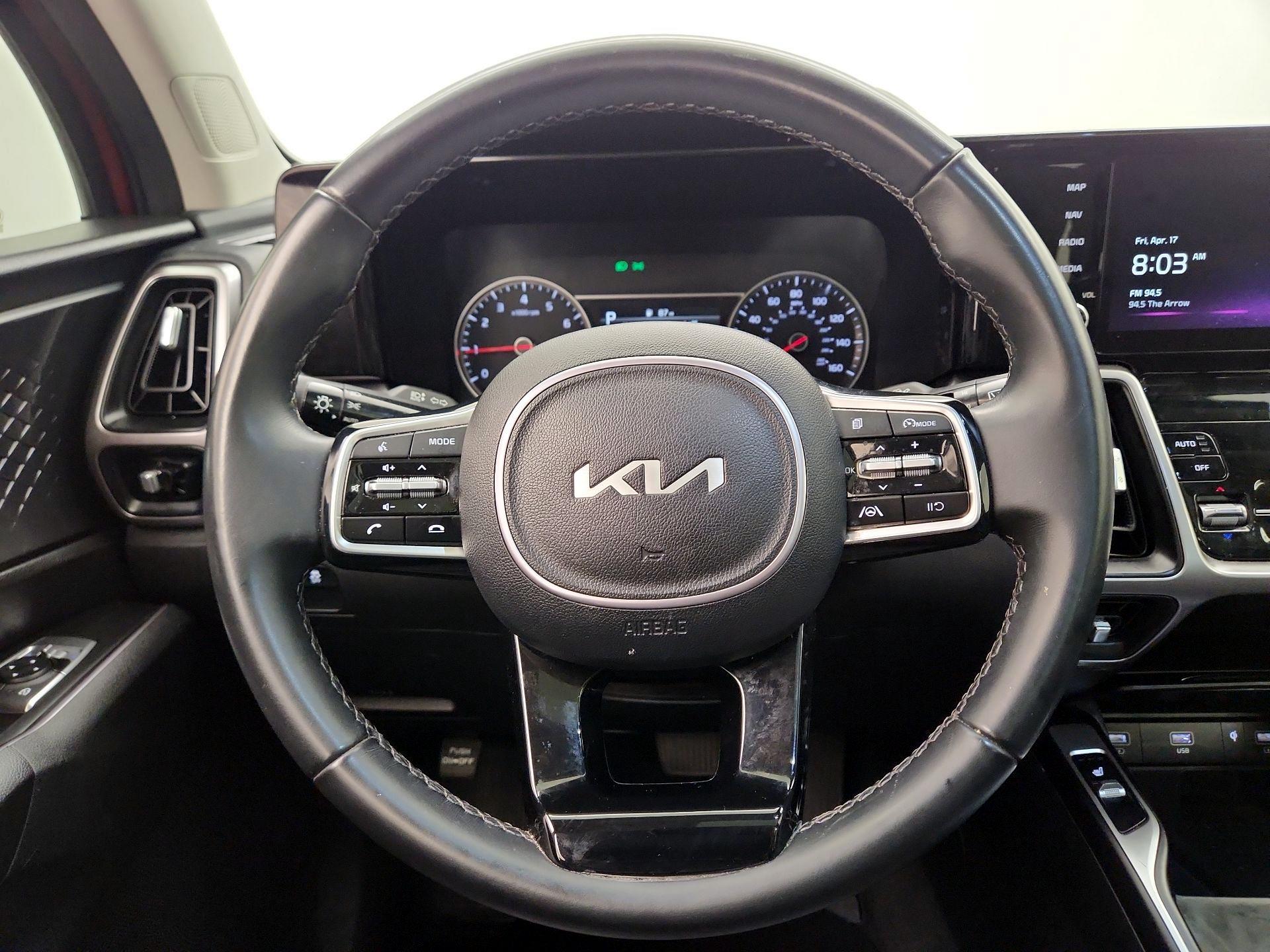 Thumbnail: 2023 Kia Sorento - 10