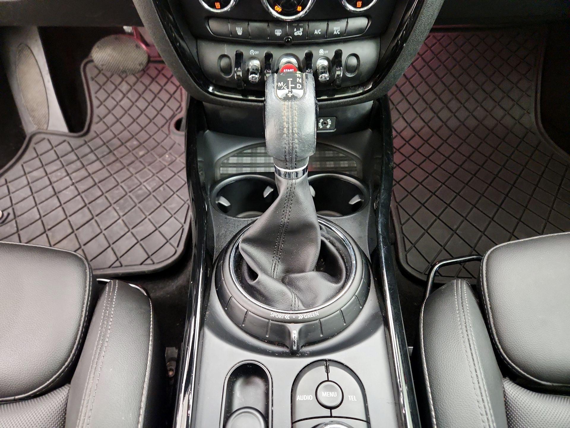 Thumbnail: 2016 MINI Cooper Clubman - 16