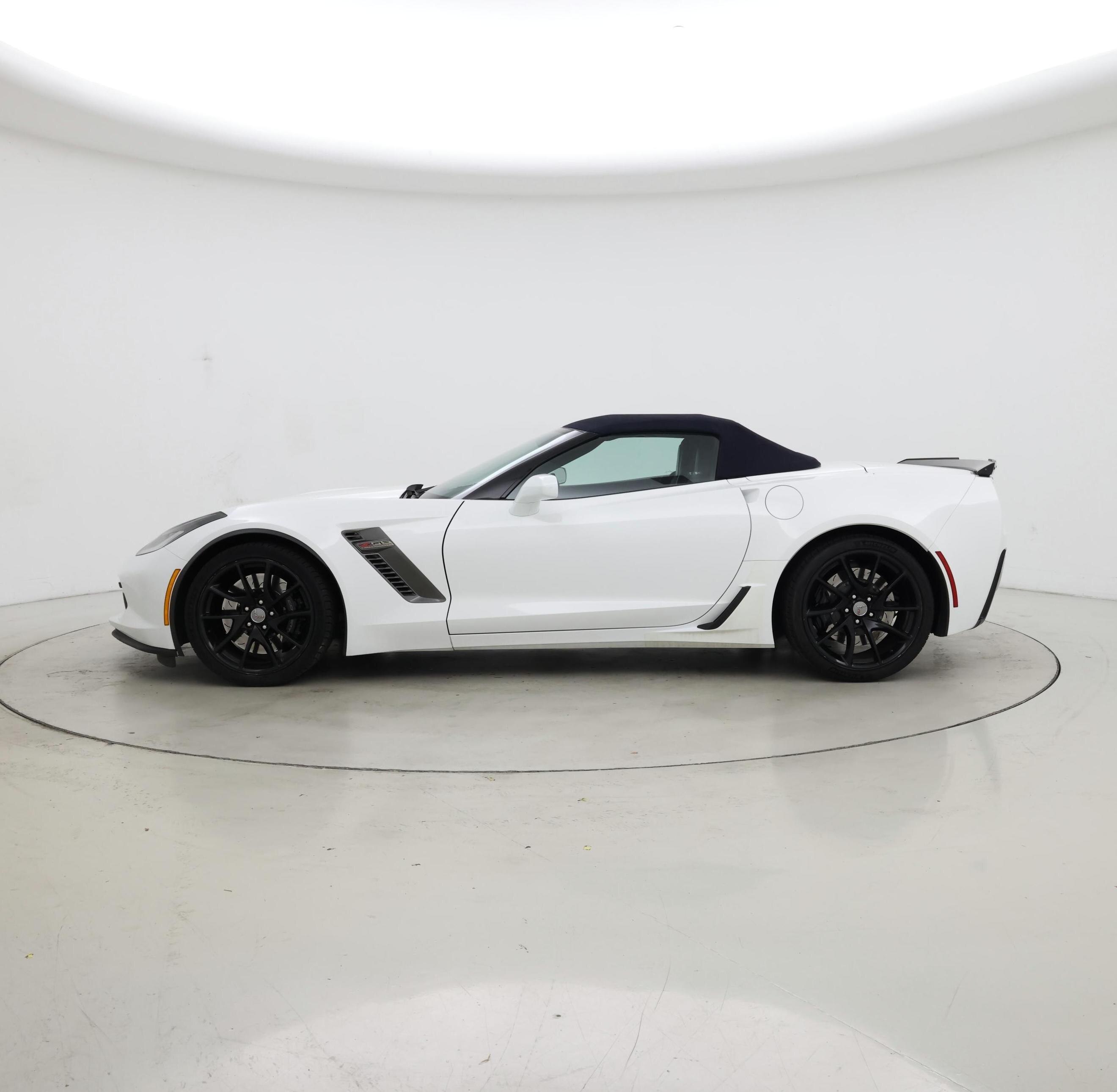 Thumbnail: 2016 Chevrolet Corvette - 3