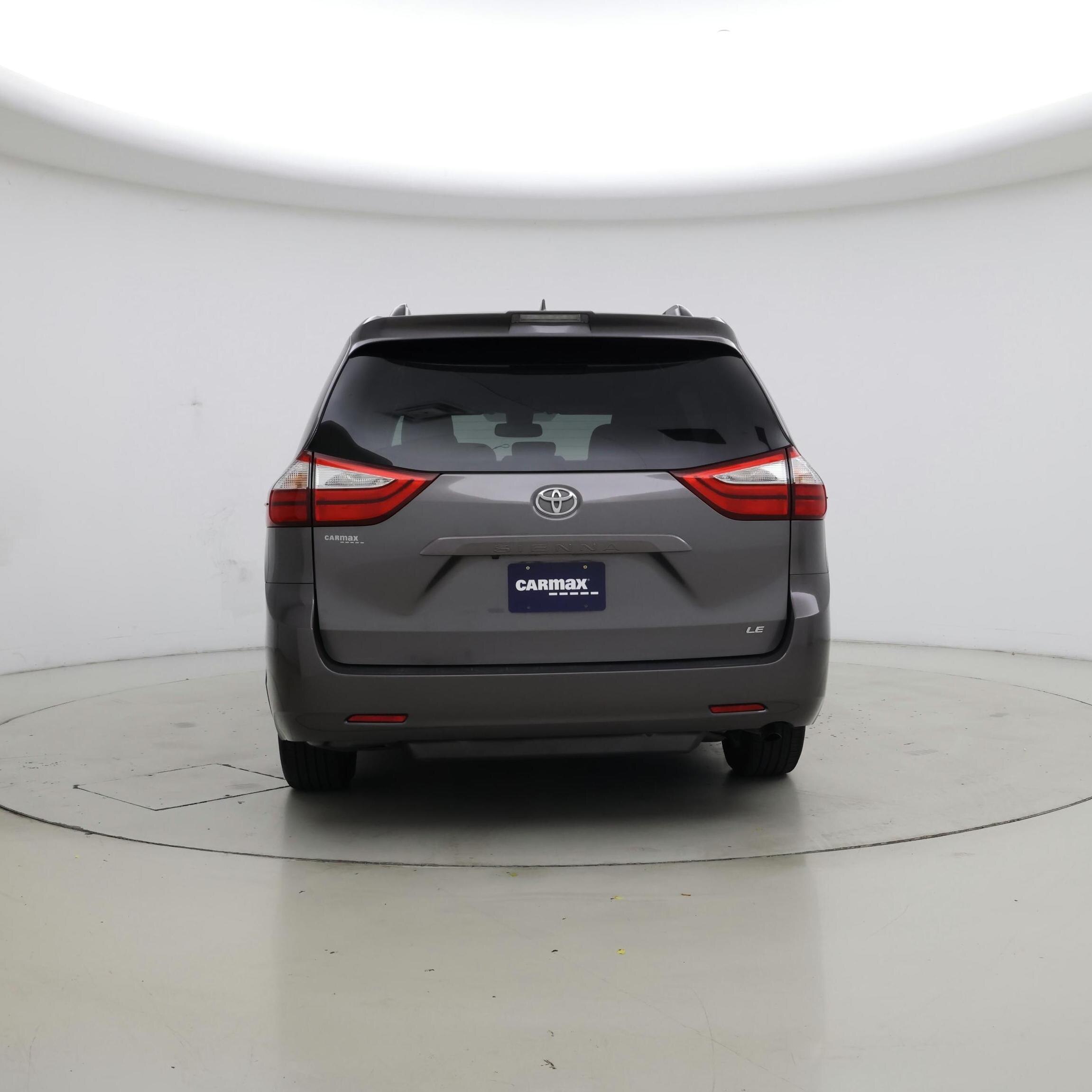 Thumbnail: 2018 Toyota Sienna - 6