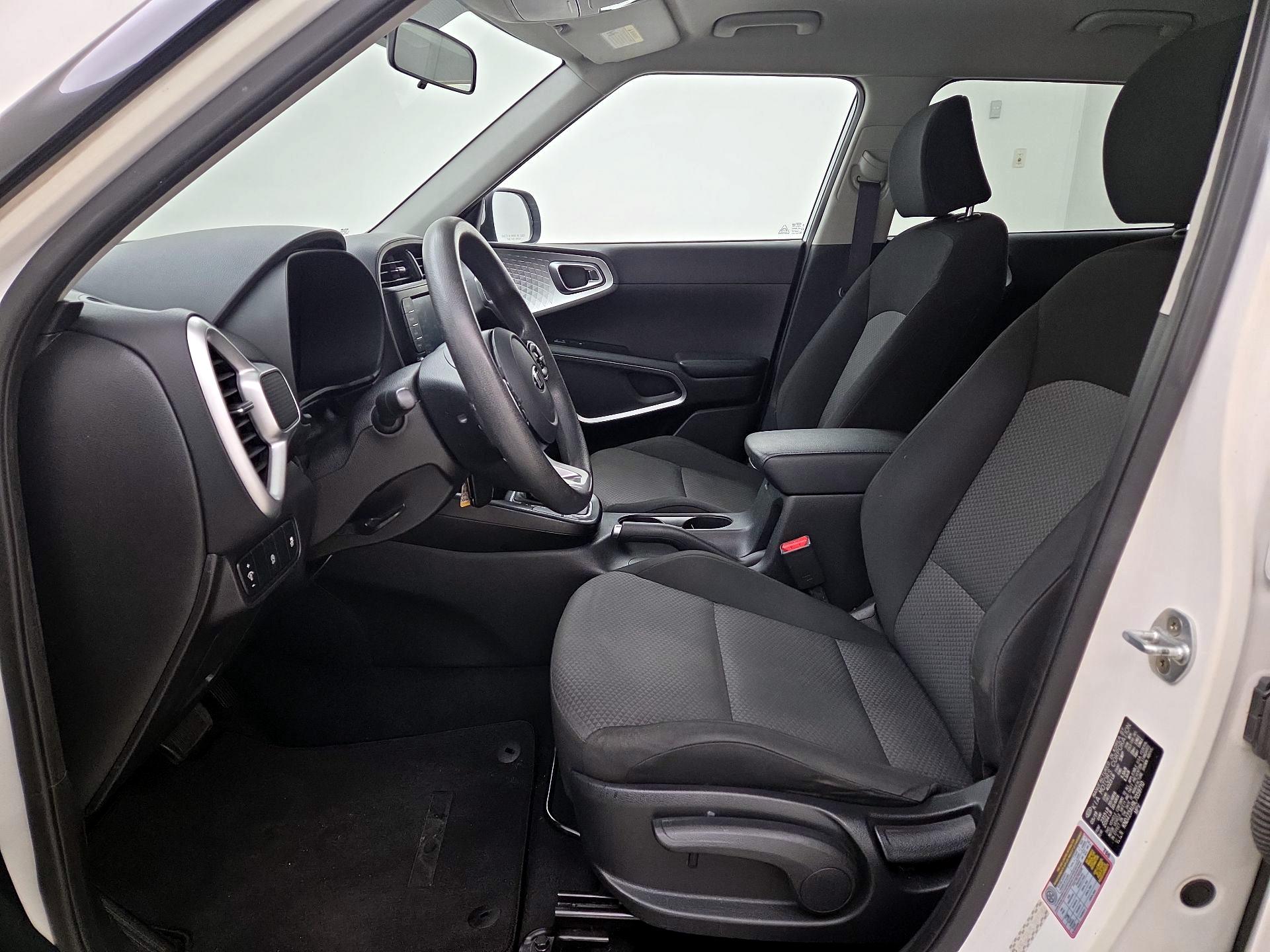 Thumbnail: 2020 Kia Soul - 11