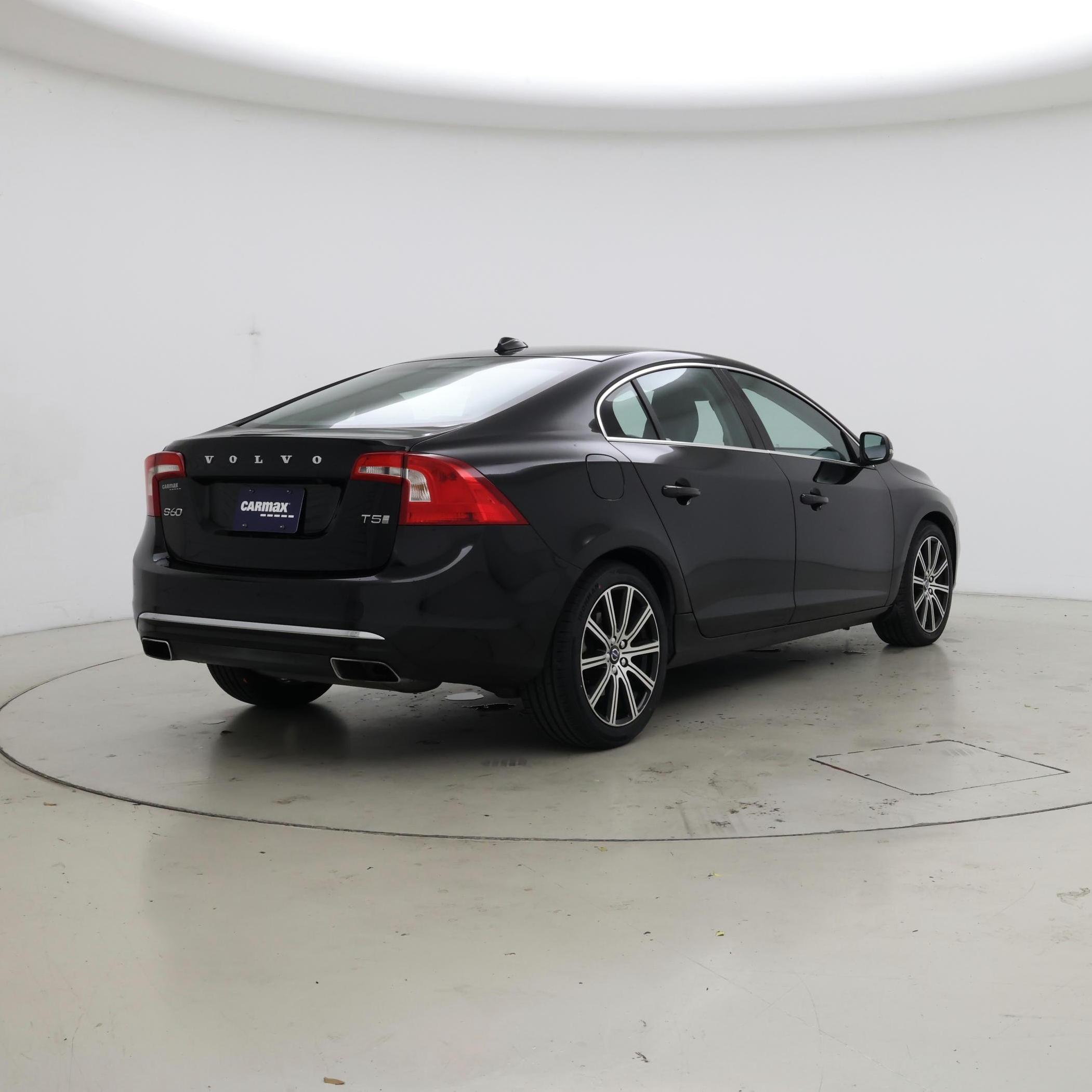 Thumbnail: 2016 Volvo S60 - 8