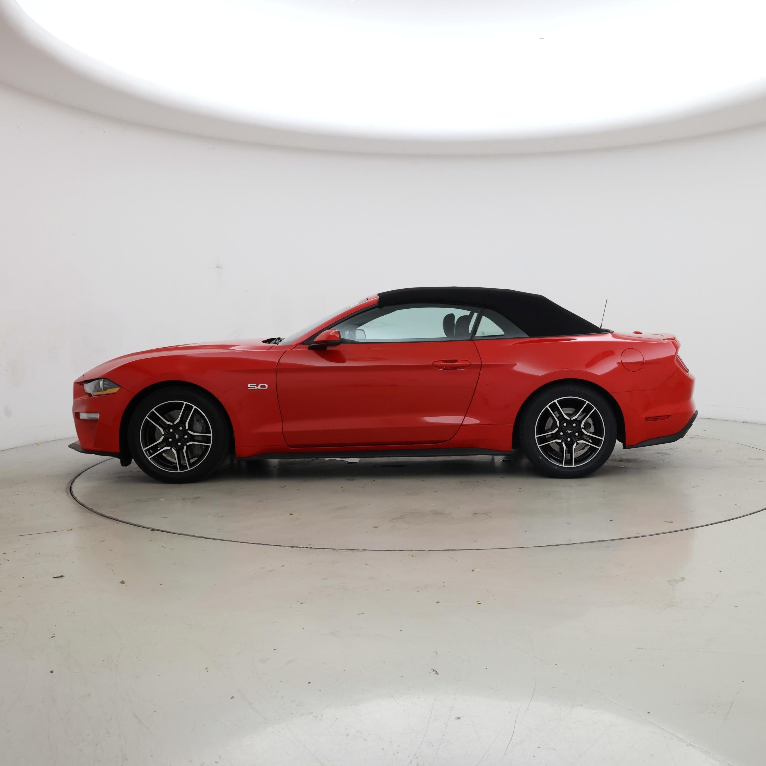 Thumbnail: 2022 Ford Mustang - 3