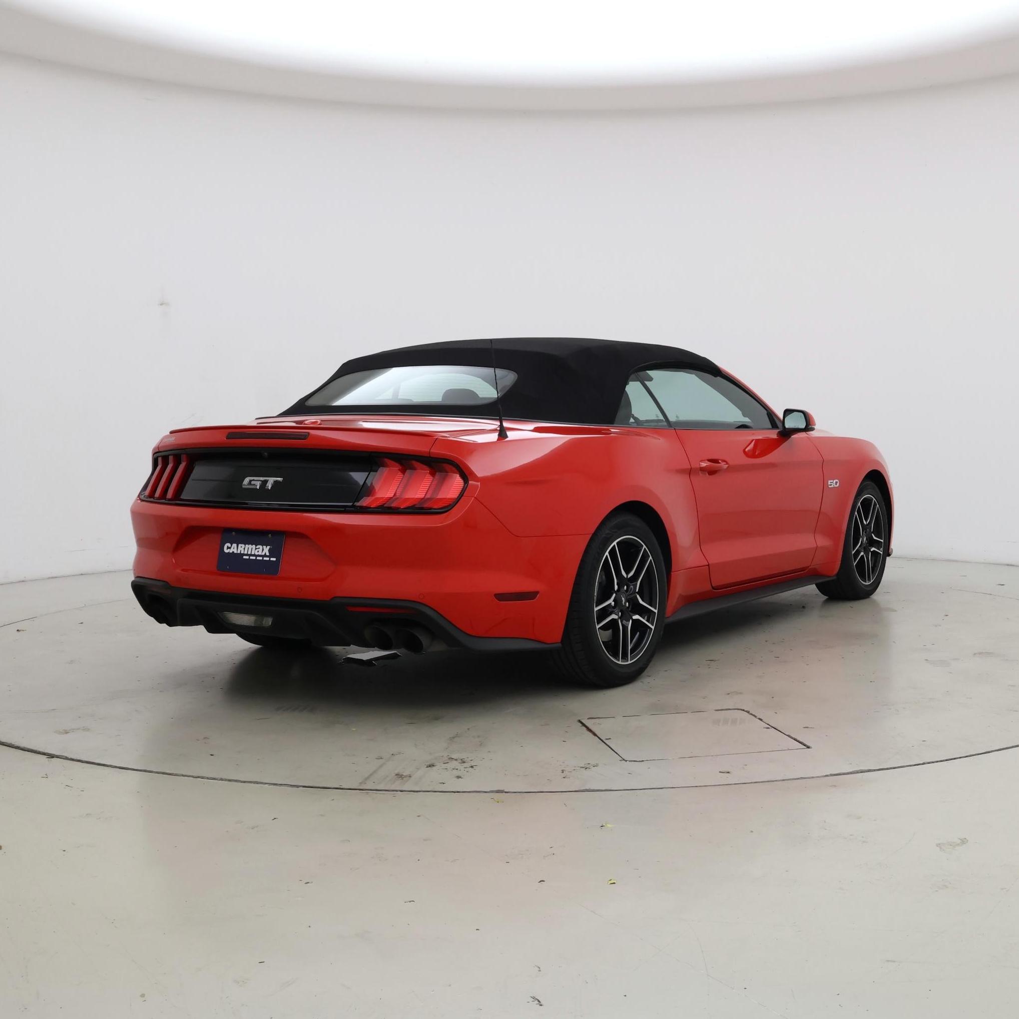 Thumbnail: 2022 Ford Mustang - 8