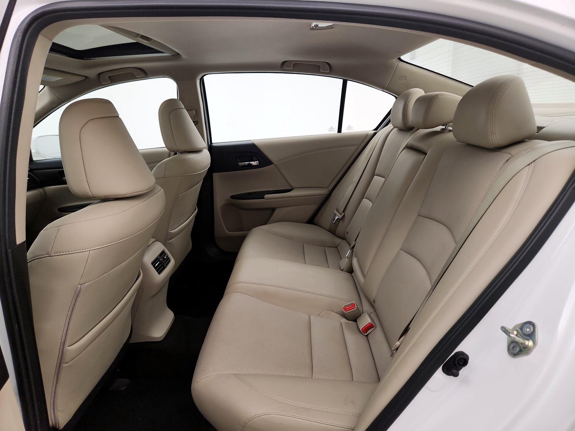 Thumbnail: 2015 Honda Accord - 20
