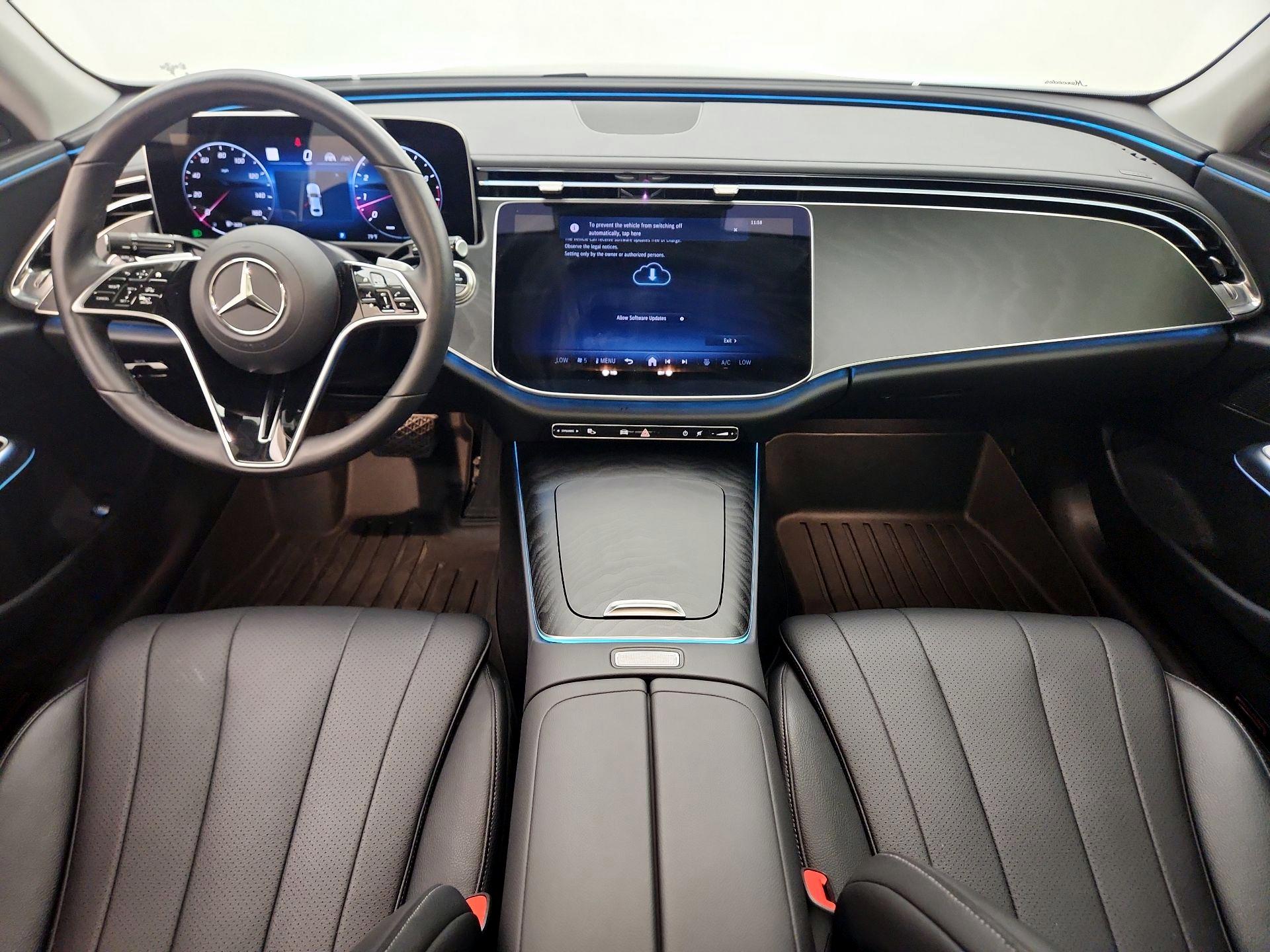 Thumbnail: 2025 Mercedes-Benz E-Class - 9