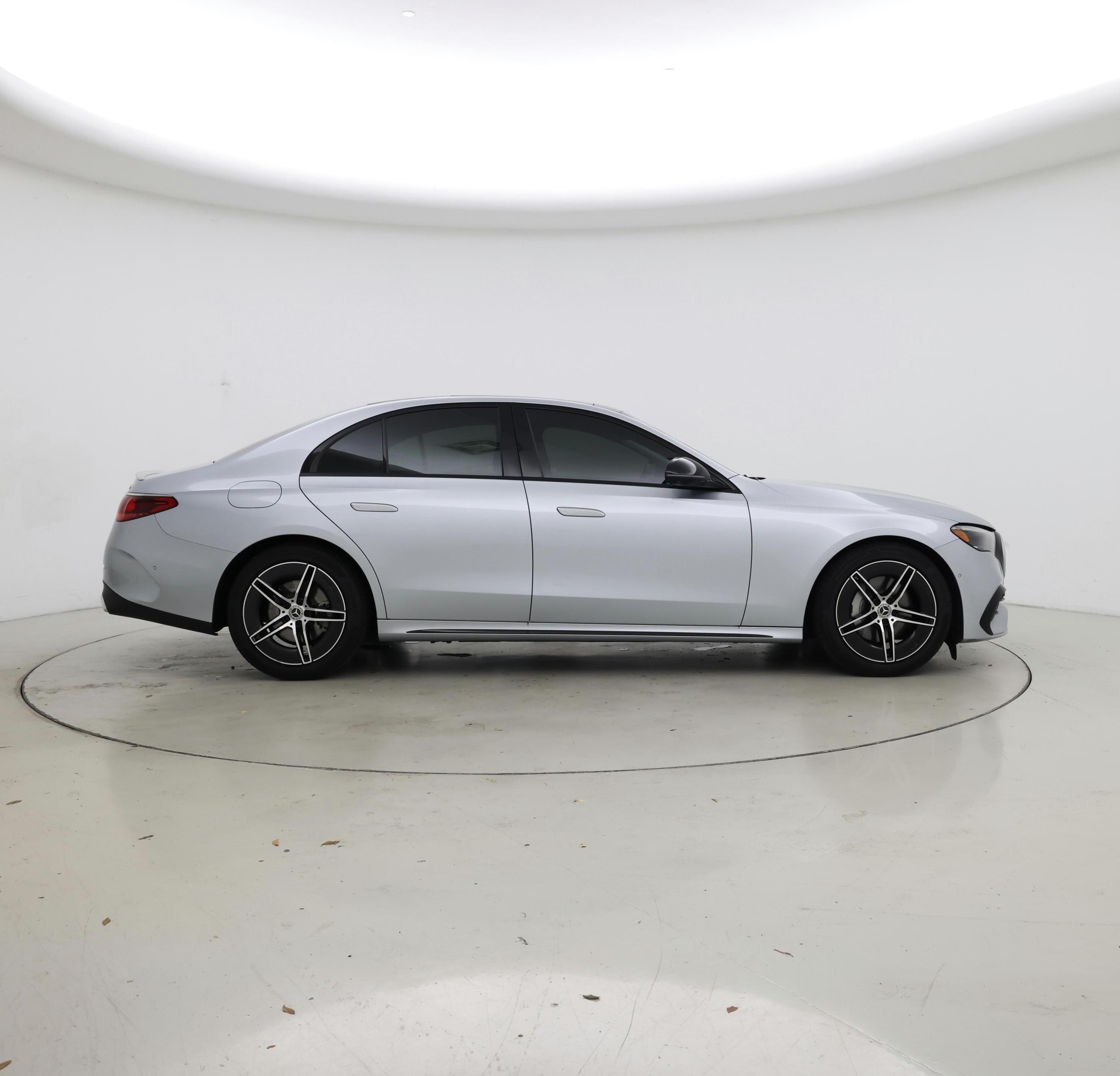 Thumbnail: 2025 Mercedes-Benz E-Class - 7
