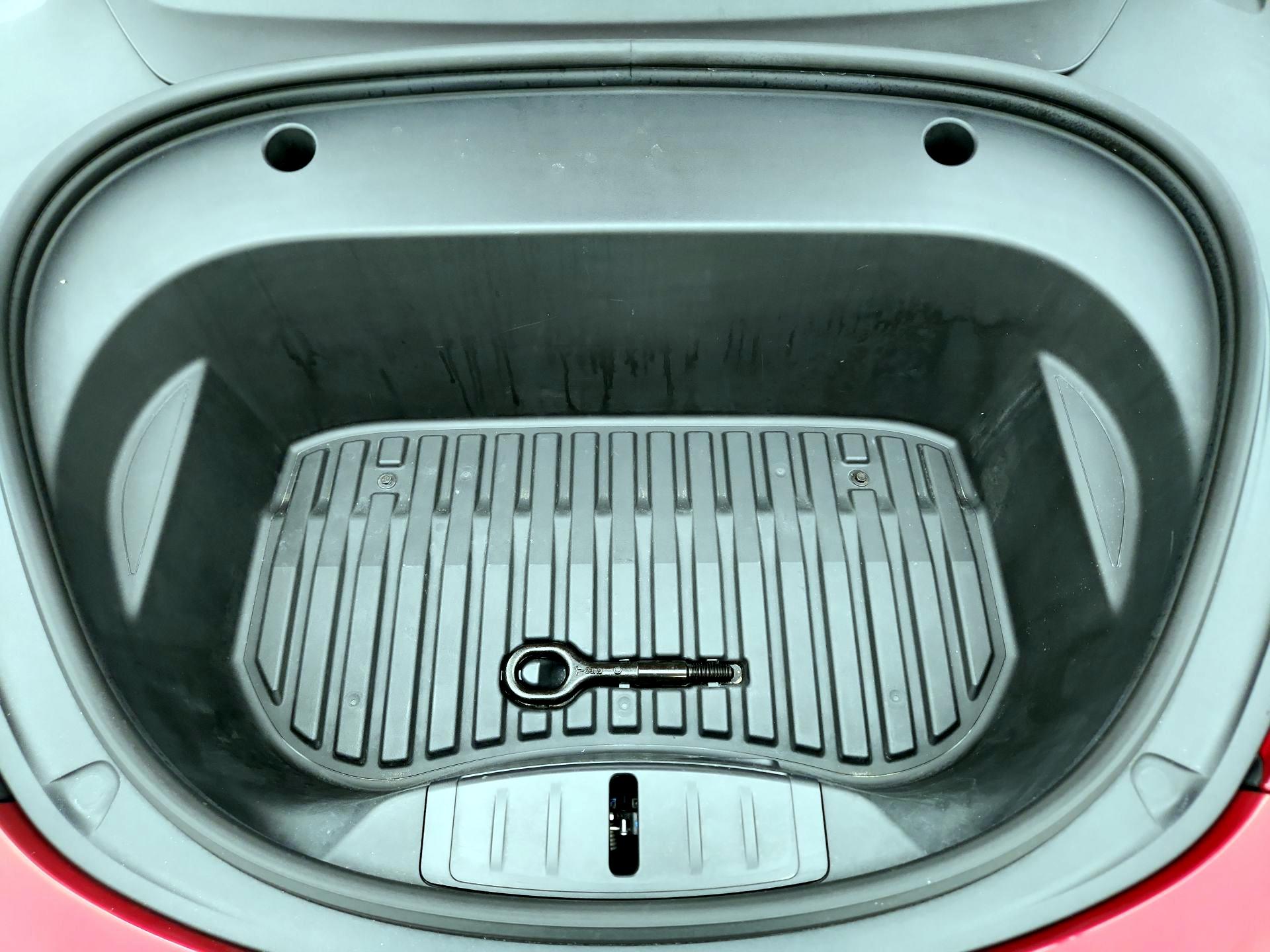 Thumbnail: 2023 Tesla Model 3 - 20