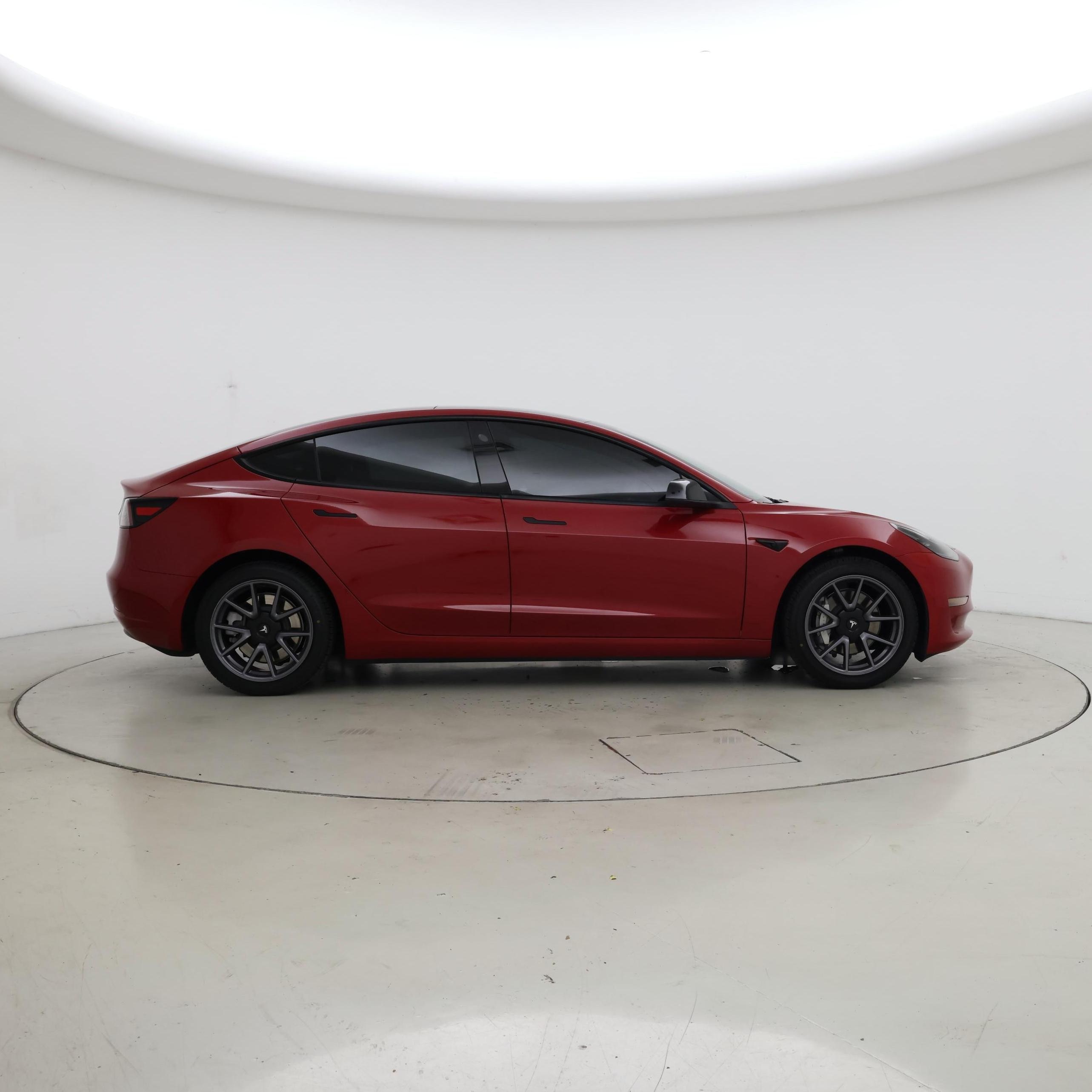 Thumbnail: 2023 Tesla Model 3 - 7