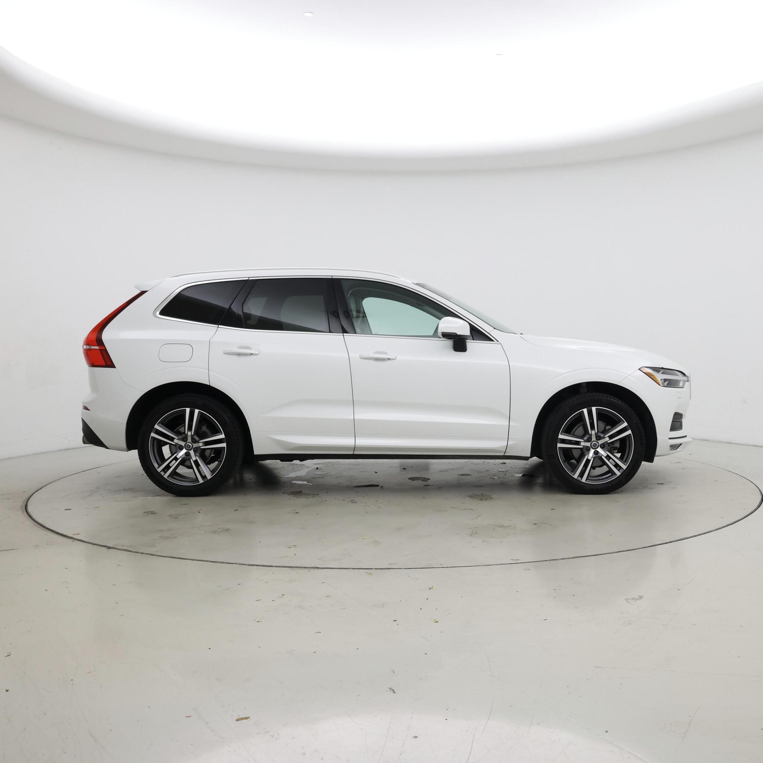 Thumbnail: 2020 Volvo XC60 - 7